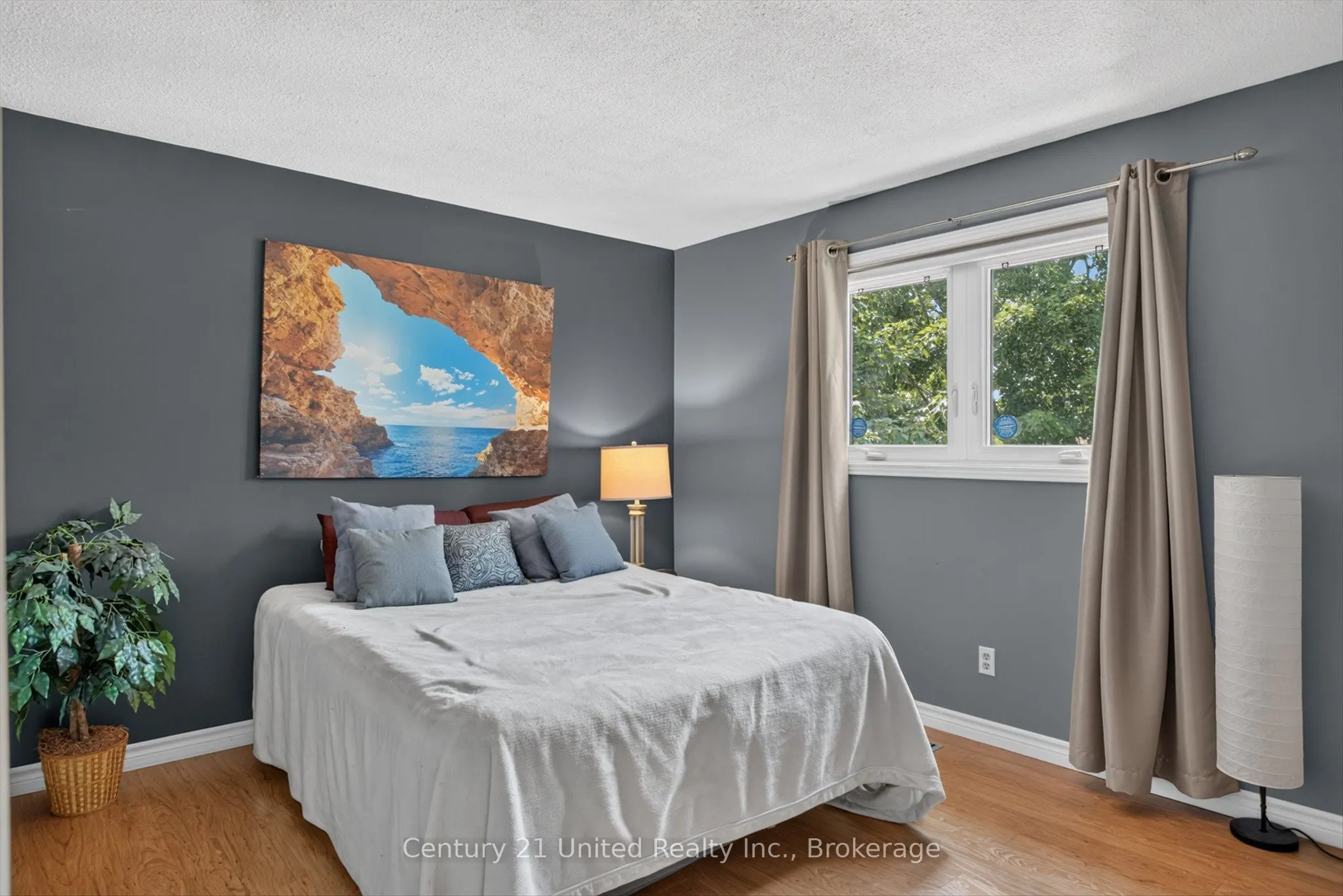 2121 Meadowview Road