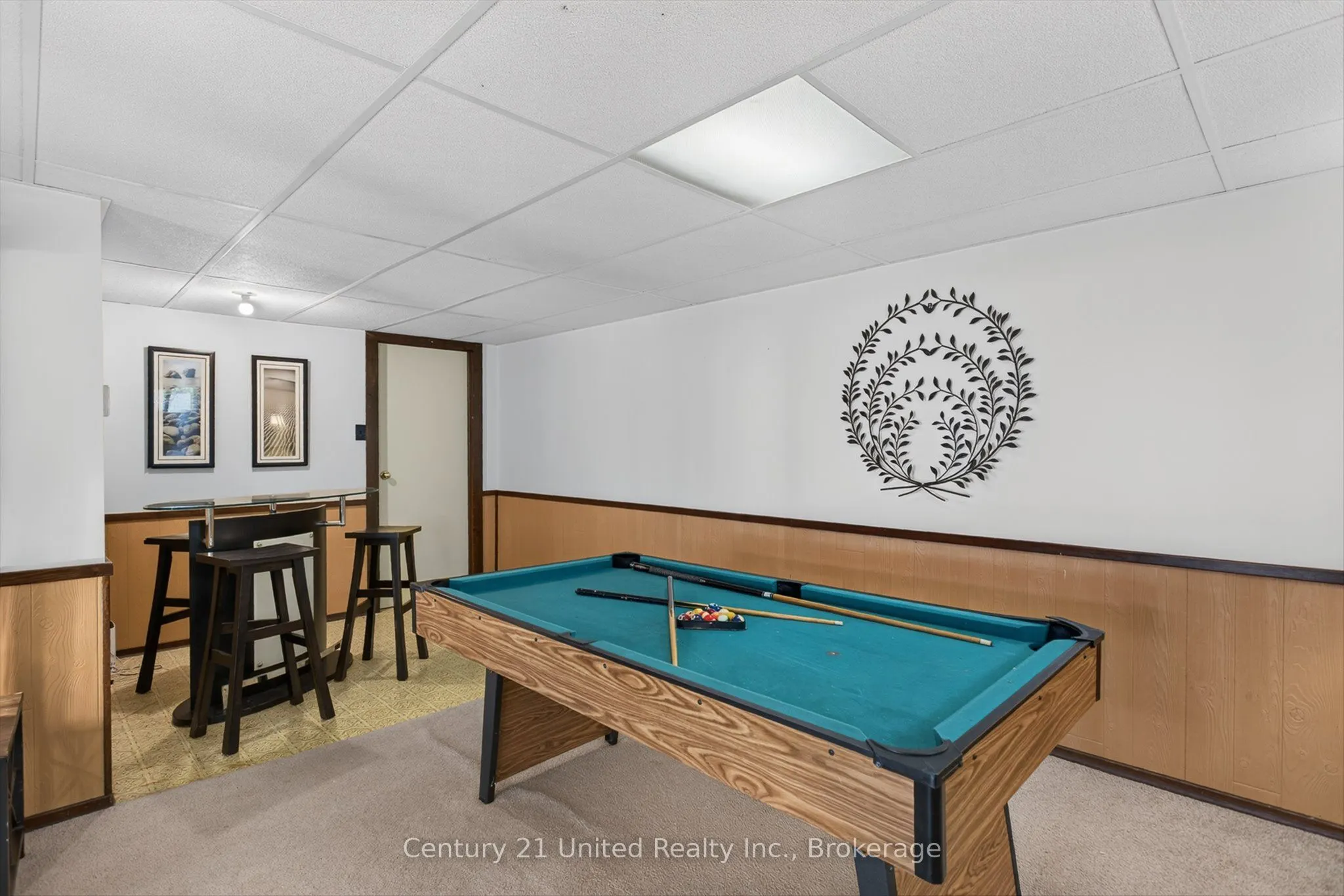 2121 Meadowview Road