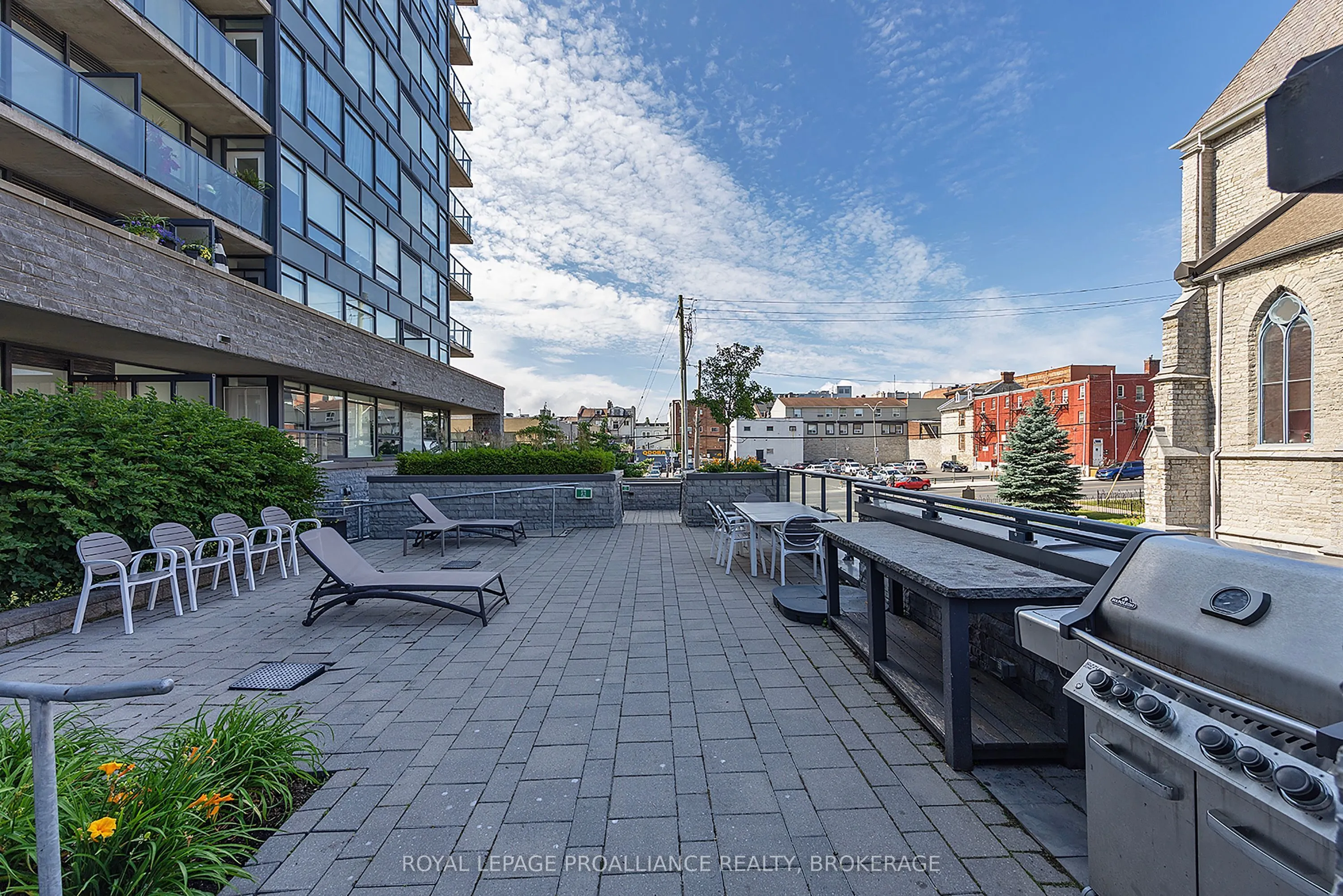121 Queen Street #501