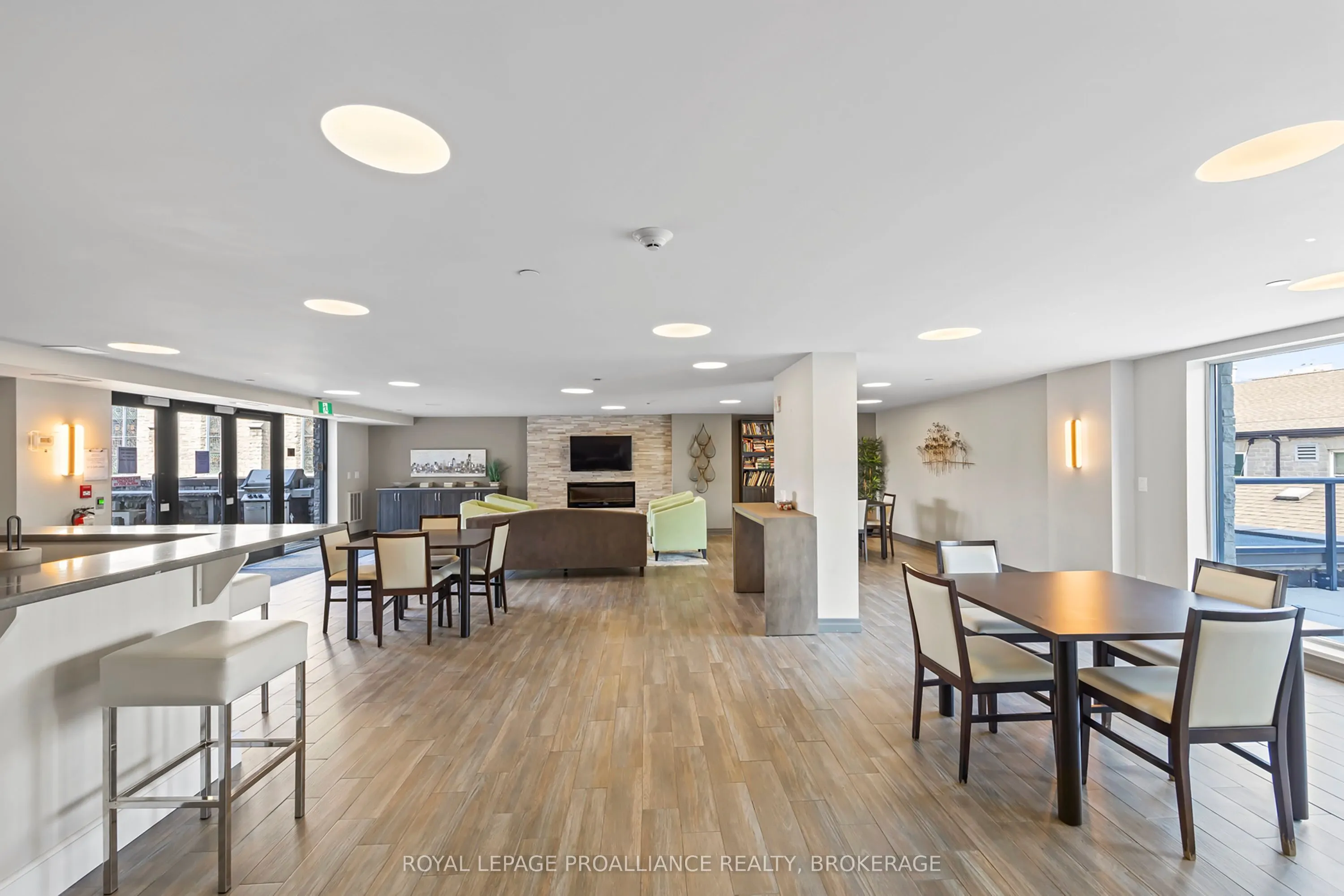 121 Queen Street #501