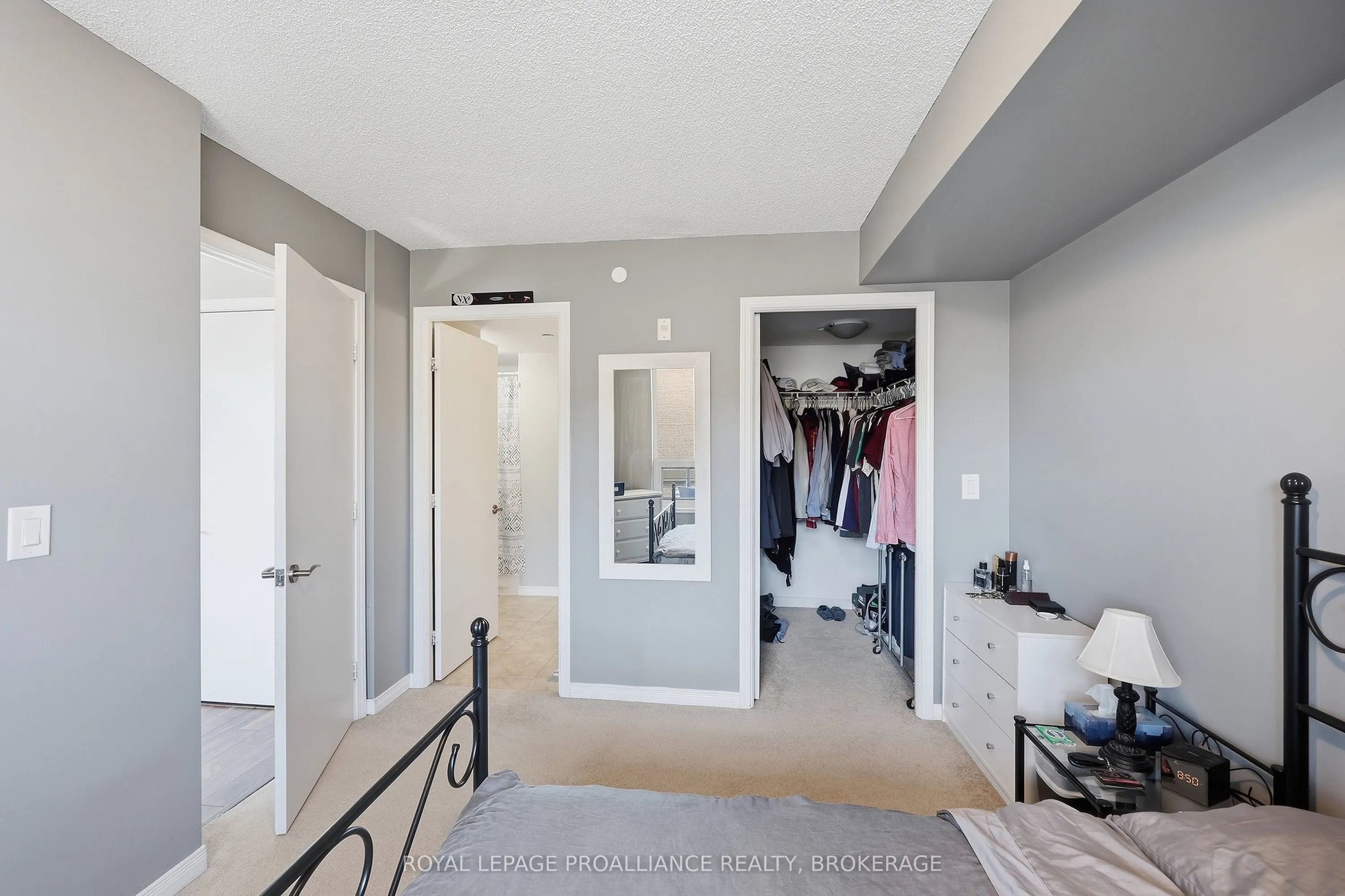 121 Queen Street #501