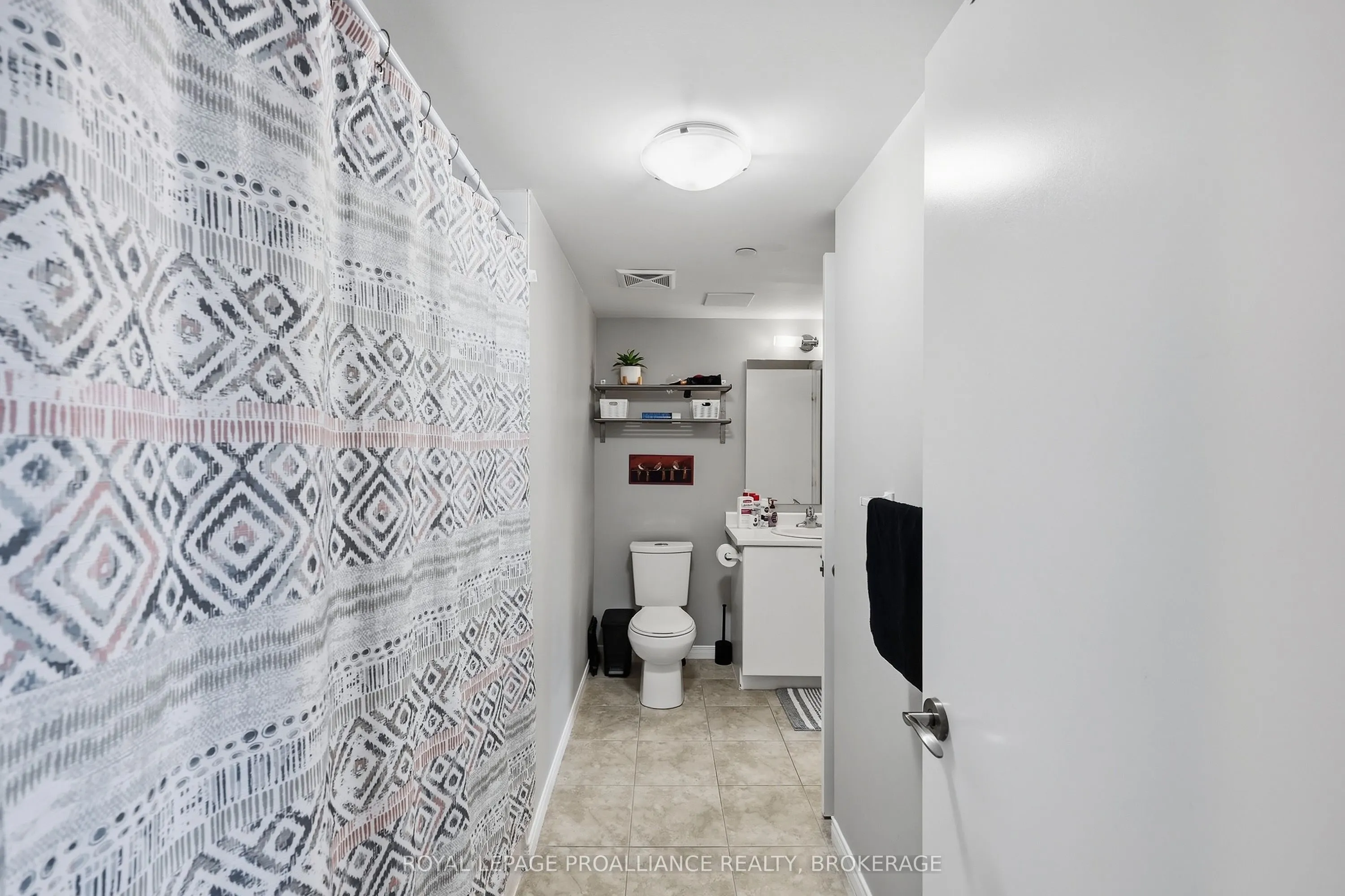 121 Queen Street #501