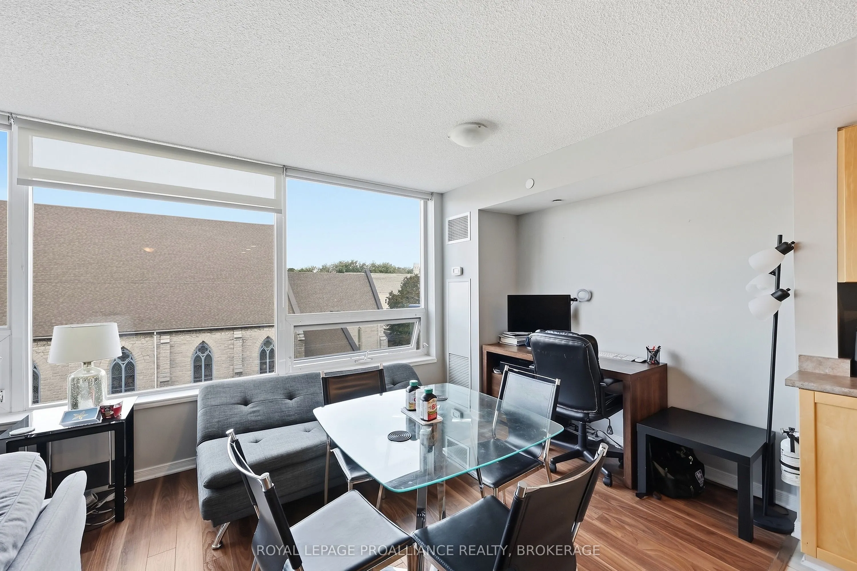 121 Queen Street #501
