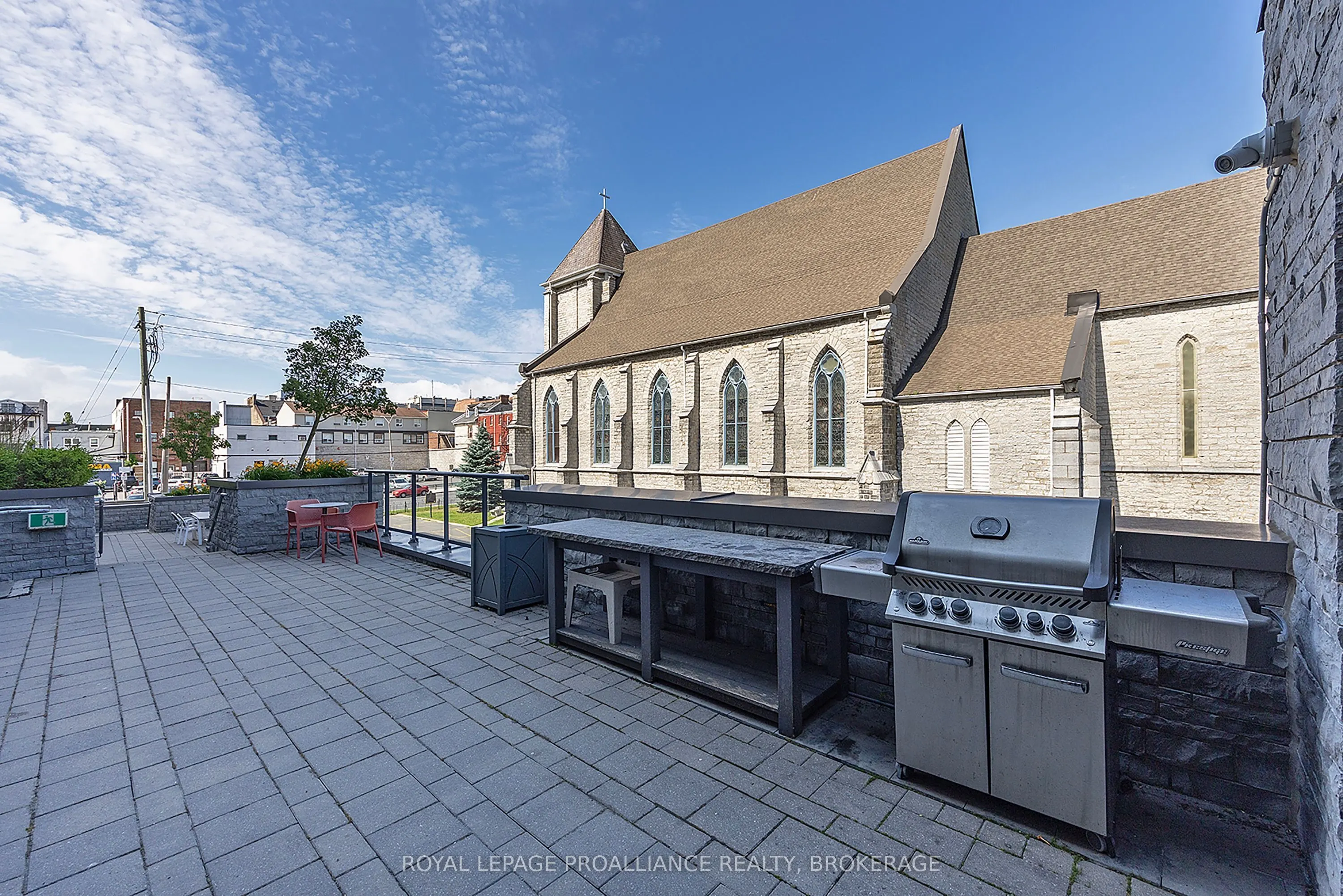 121 Queen Street #501