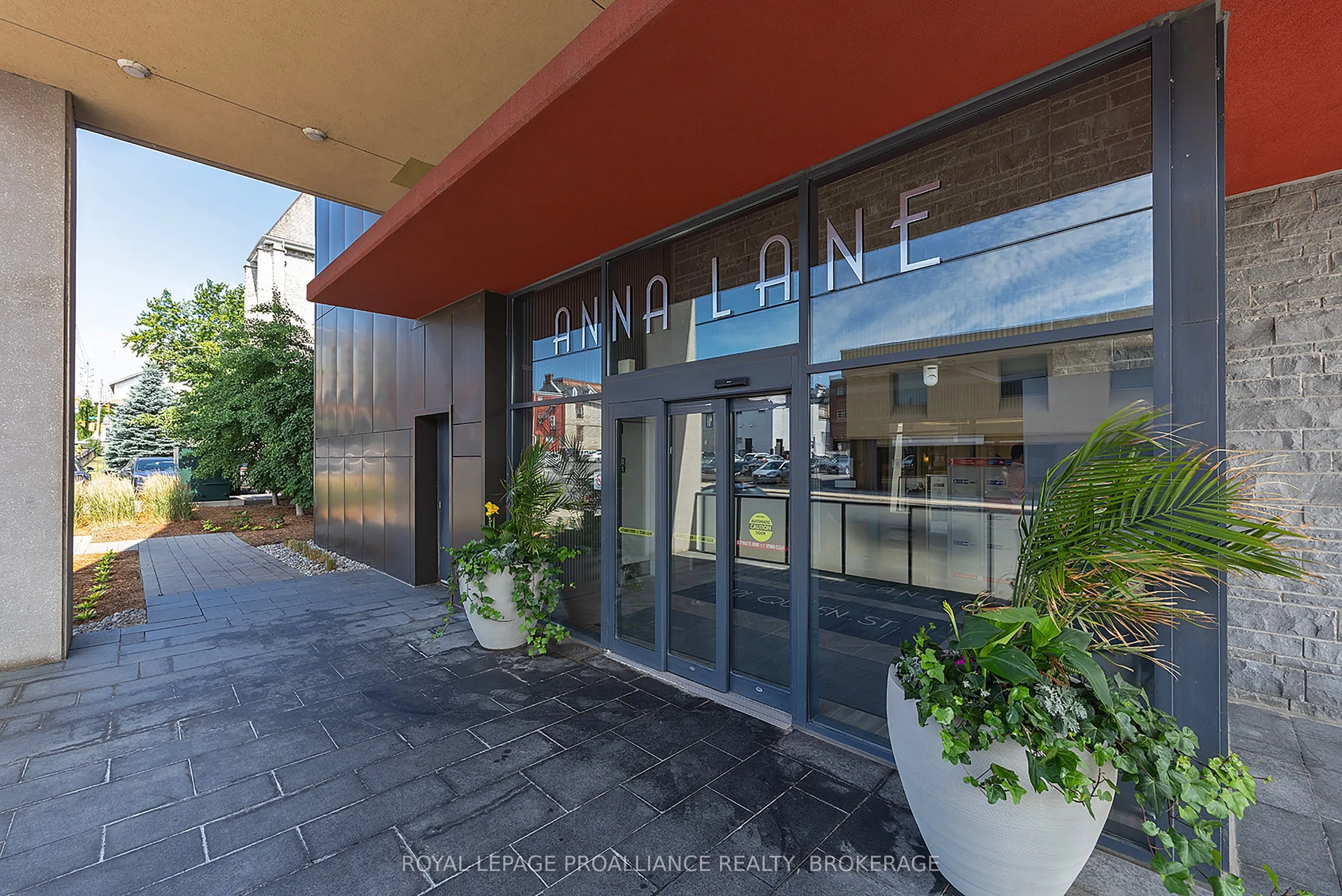 121 Queen Street #501
