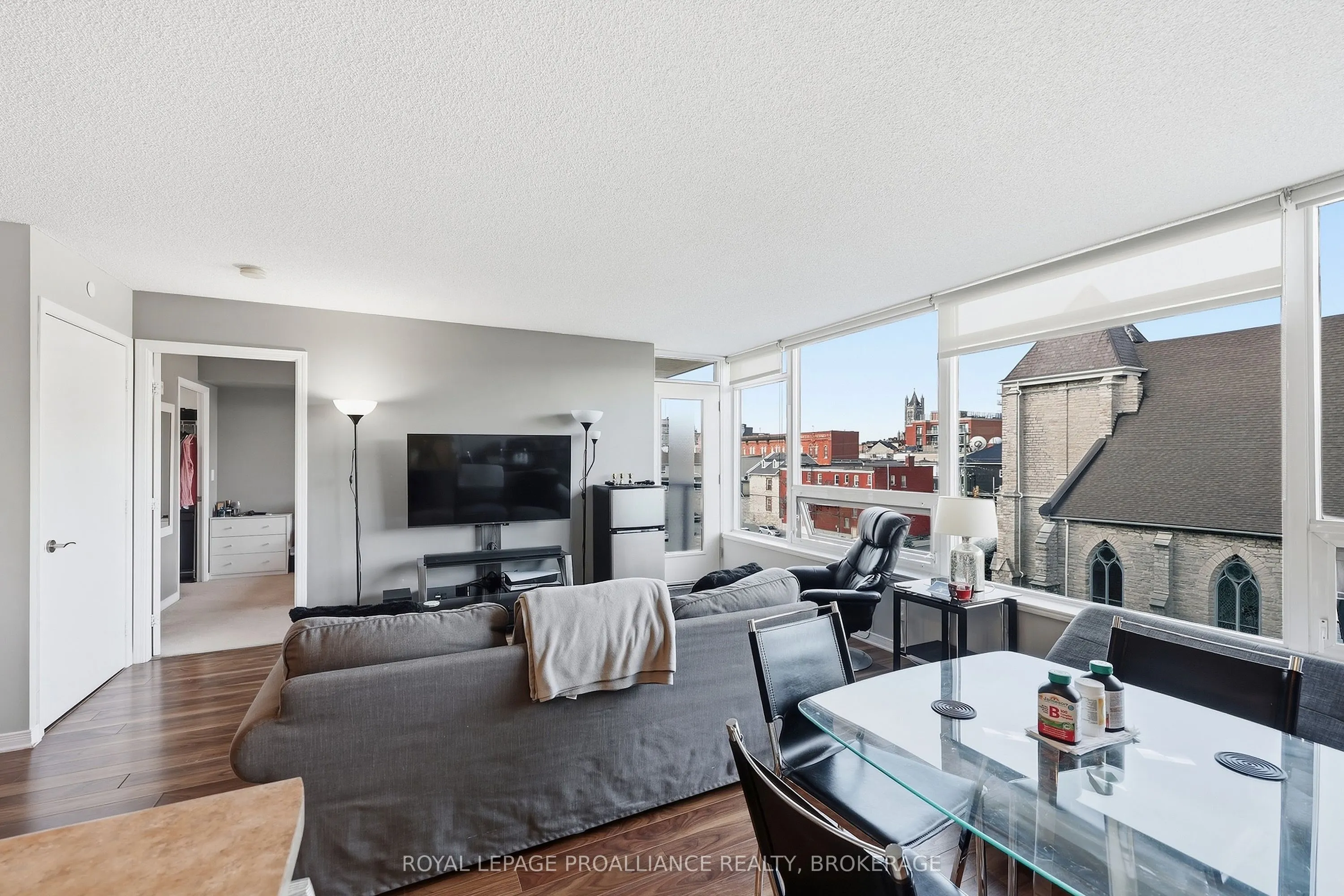 121 Queen Street #501