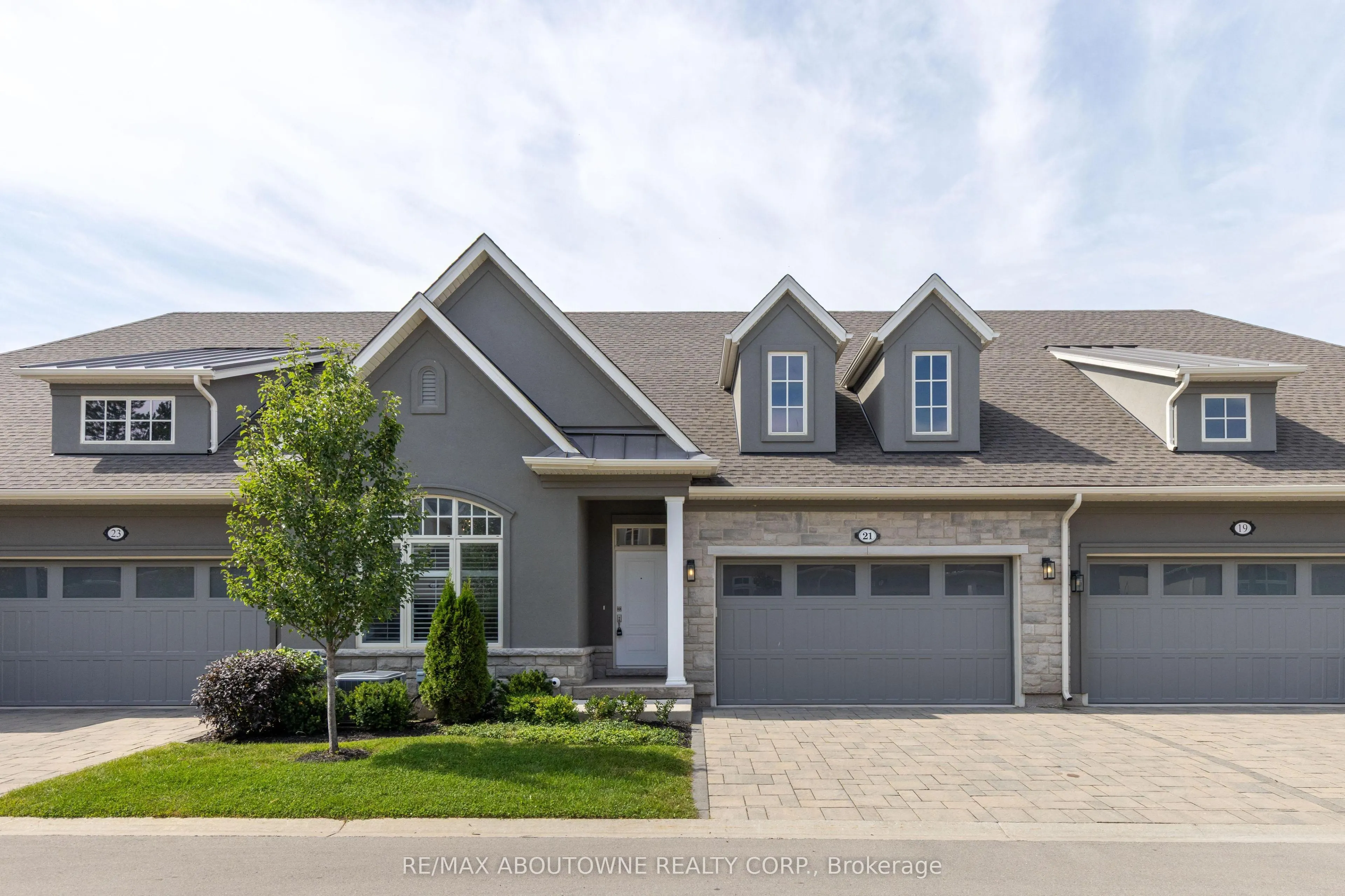 21 Sassafras Row #17
