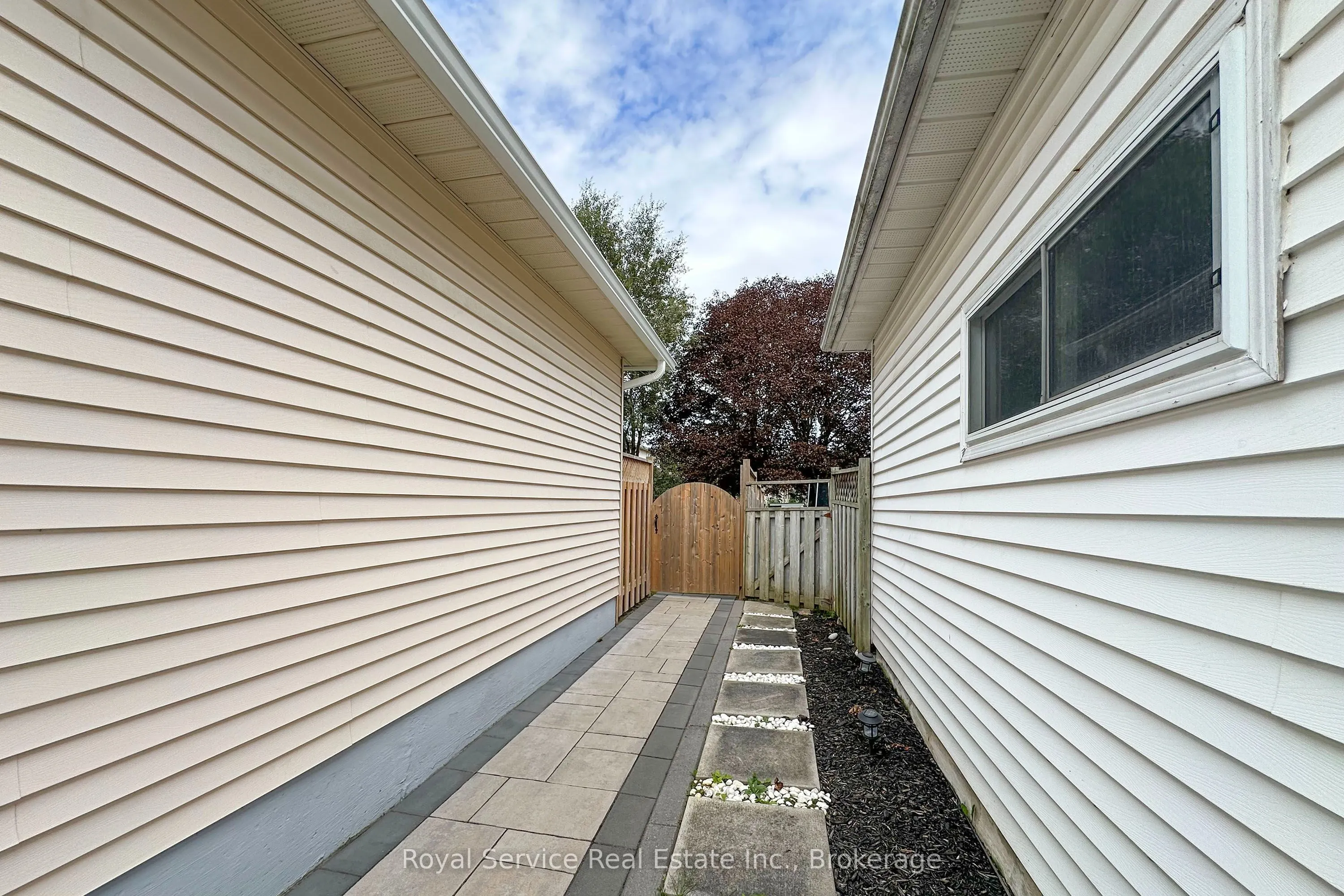 26 Sanders Drive