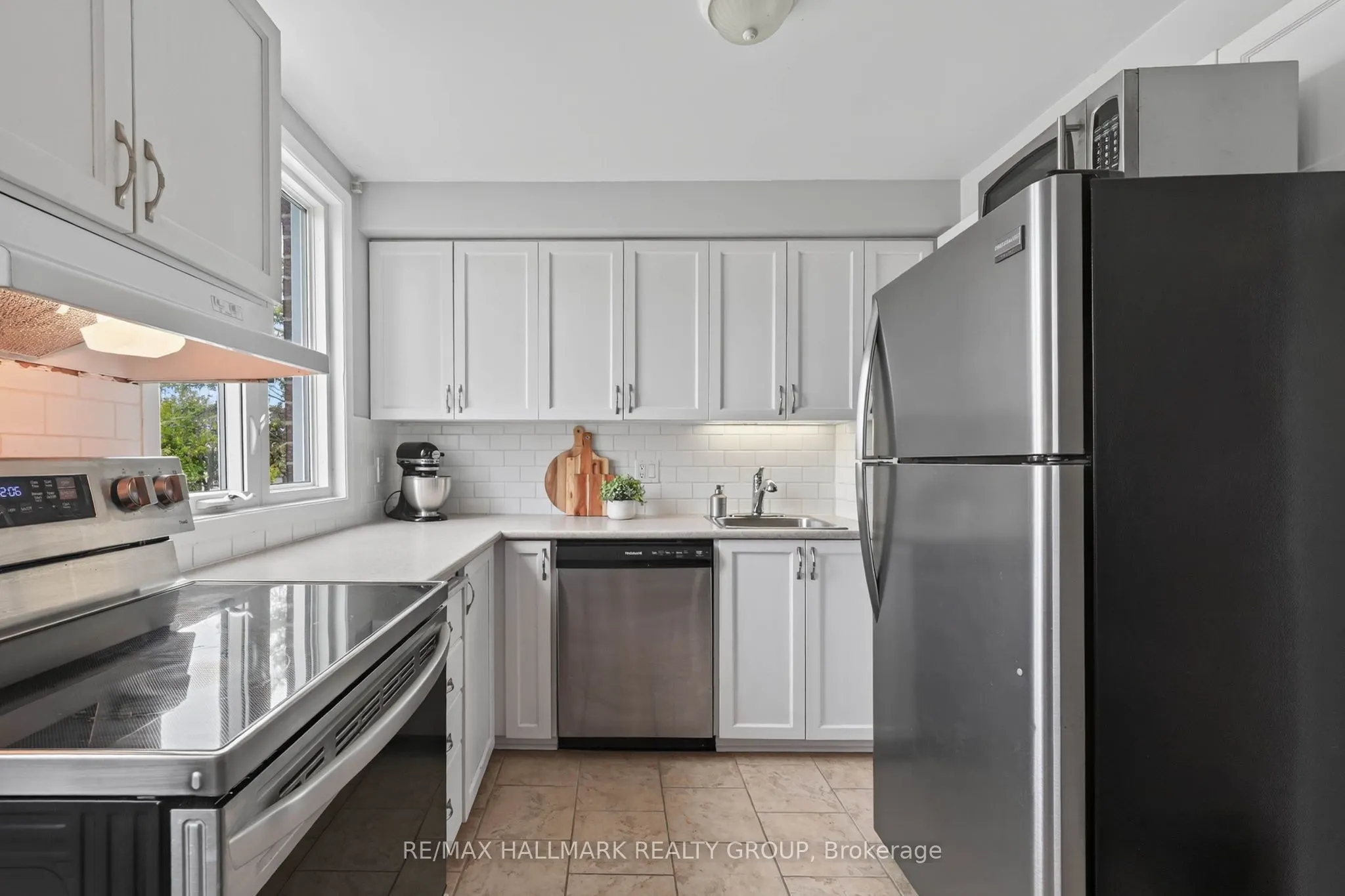 6786 Jeanne Darc Boulevard N #B
