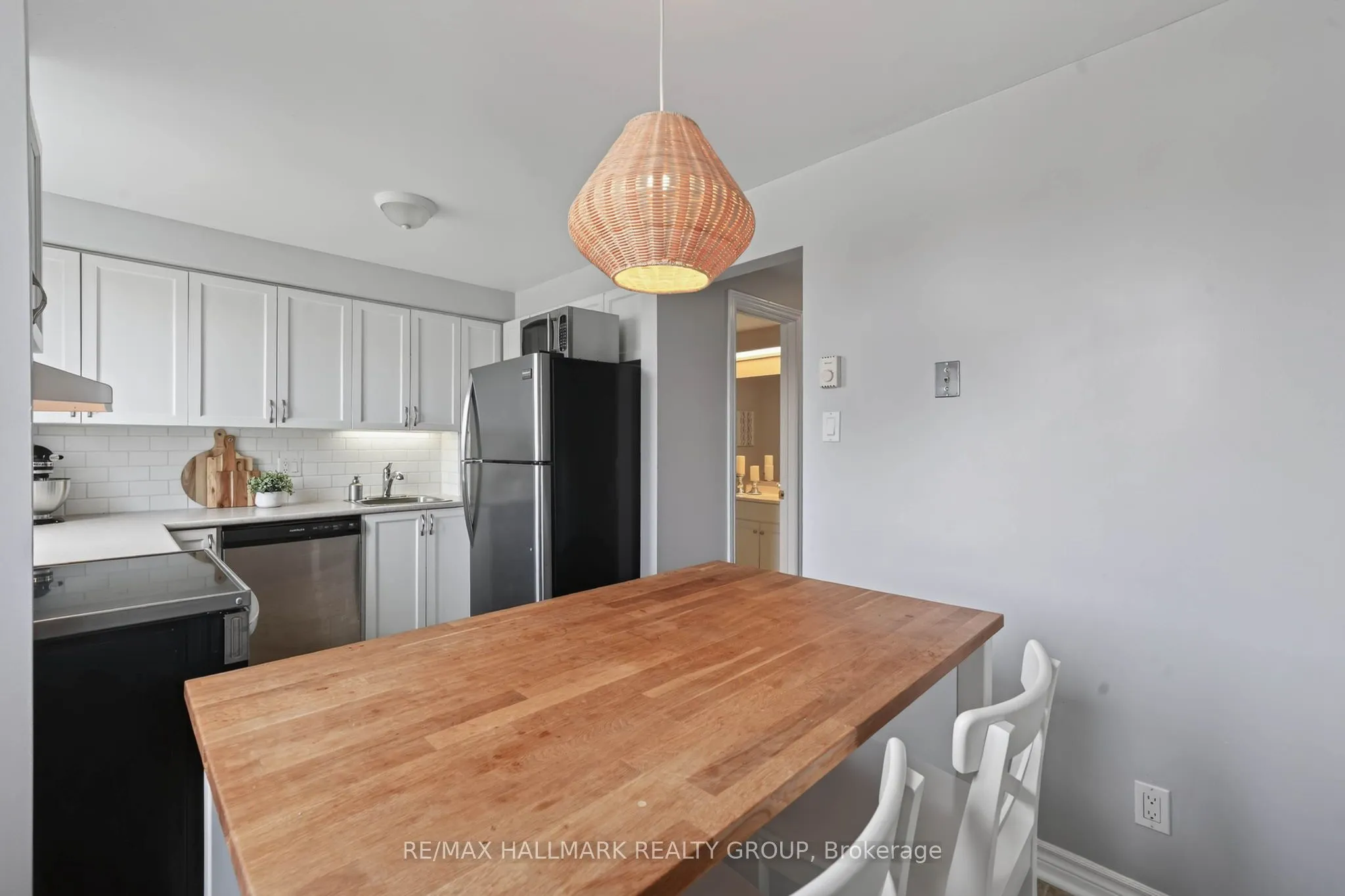 6786 Jeanne Darc Boulevard N #B