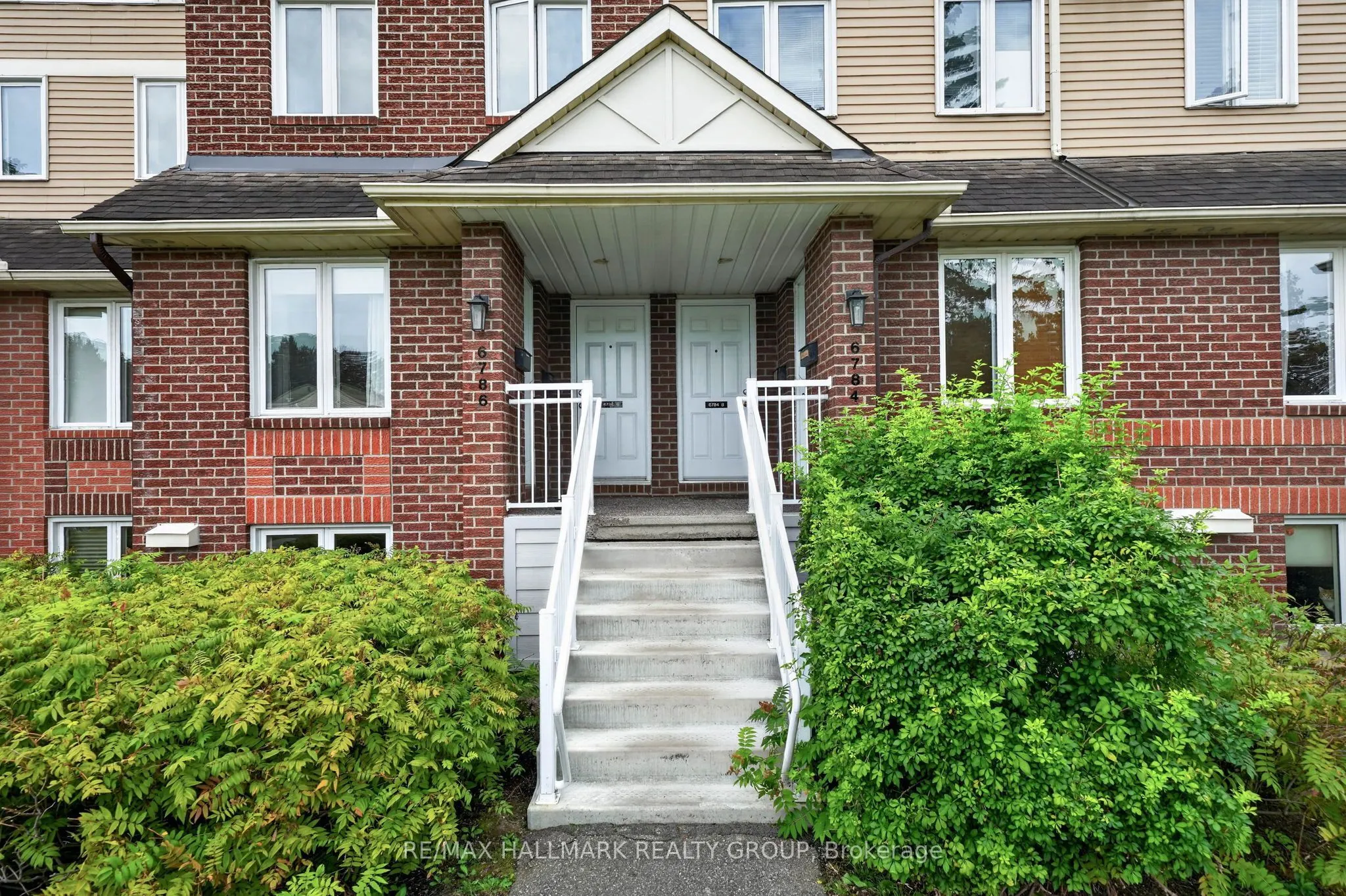 6786 Jeanne Darc Boulevard N #B