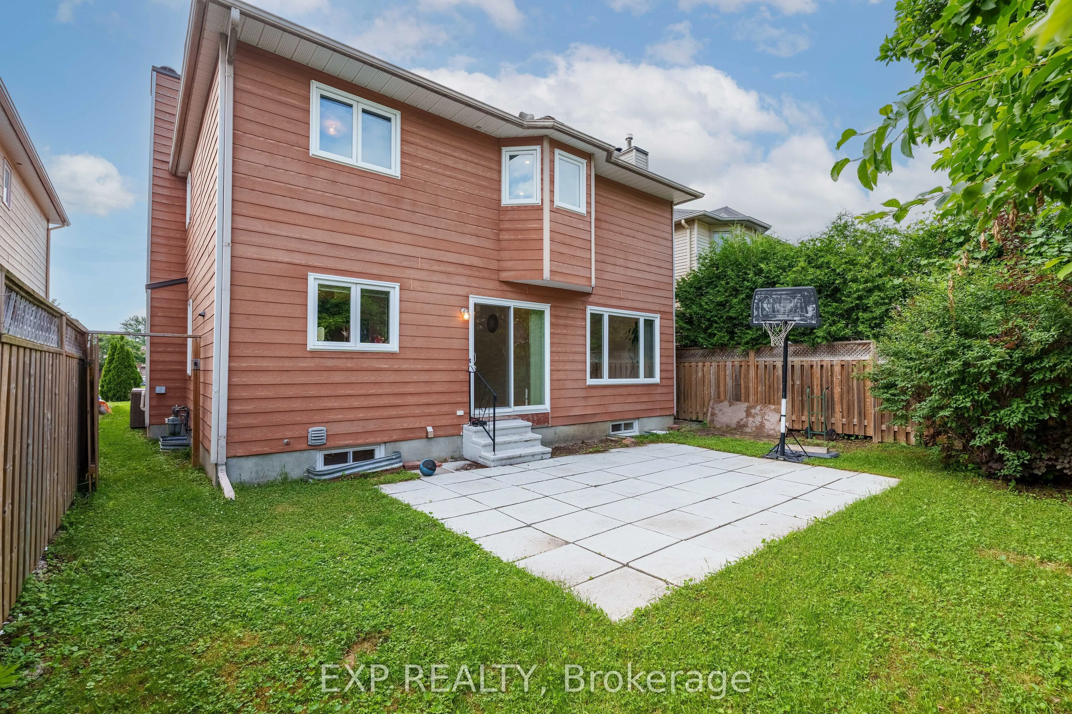 1552 Blohm Drive