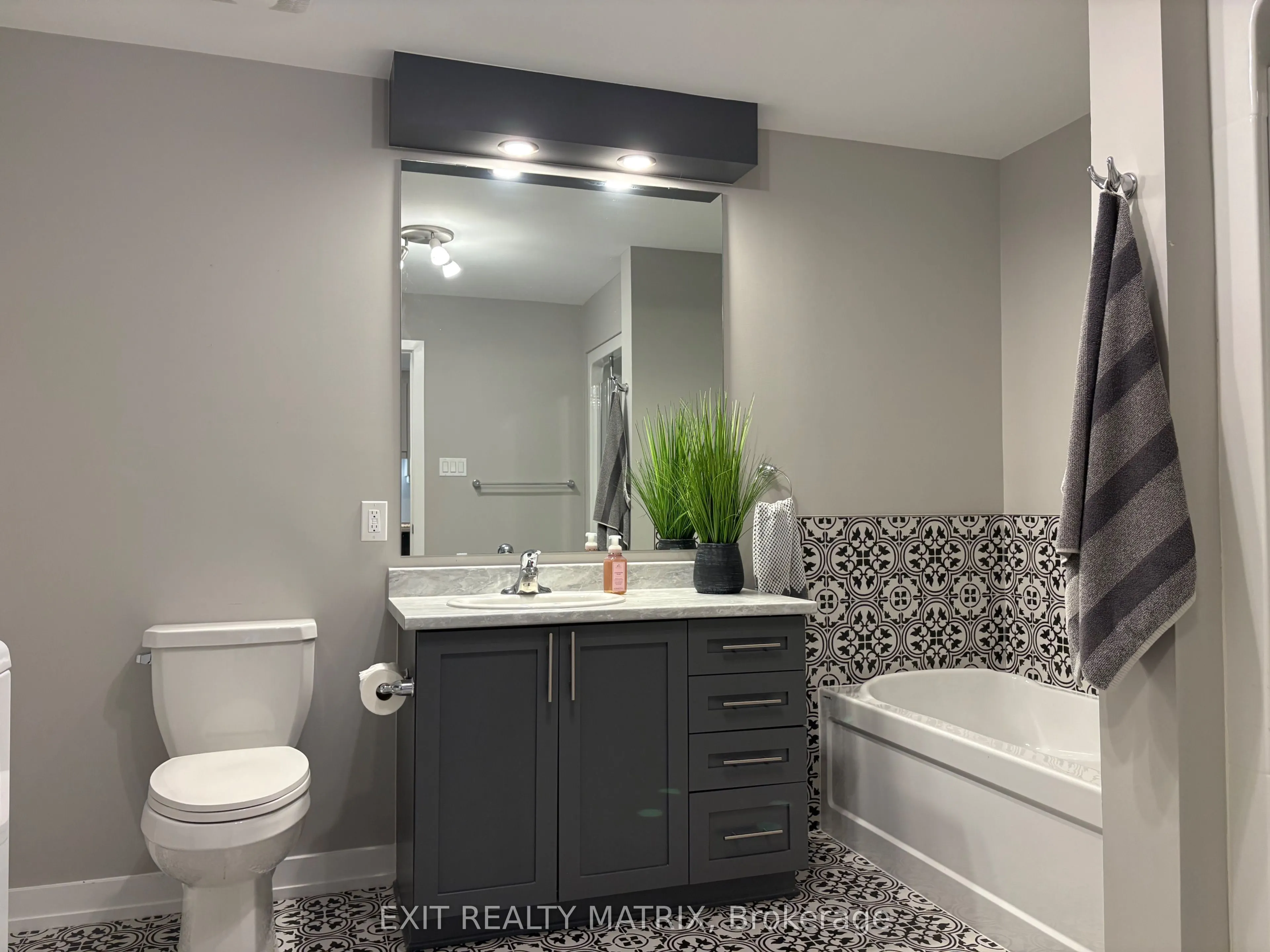83 St Moritz Trail #207