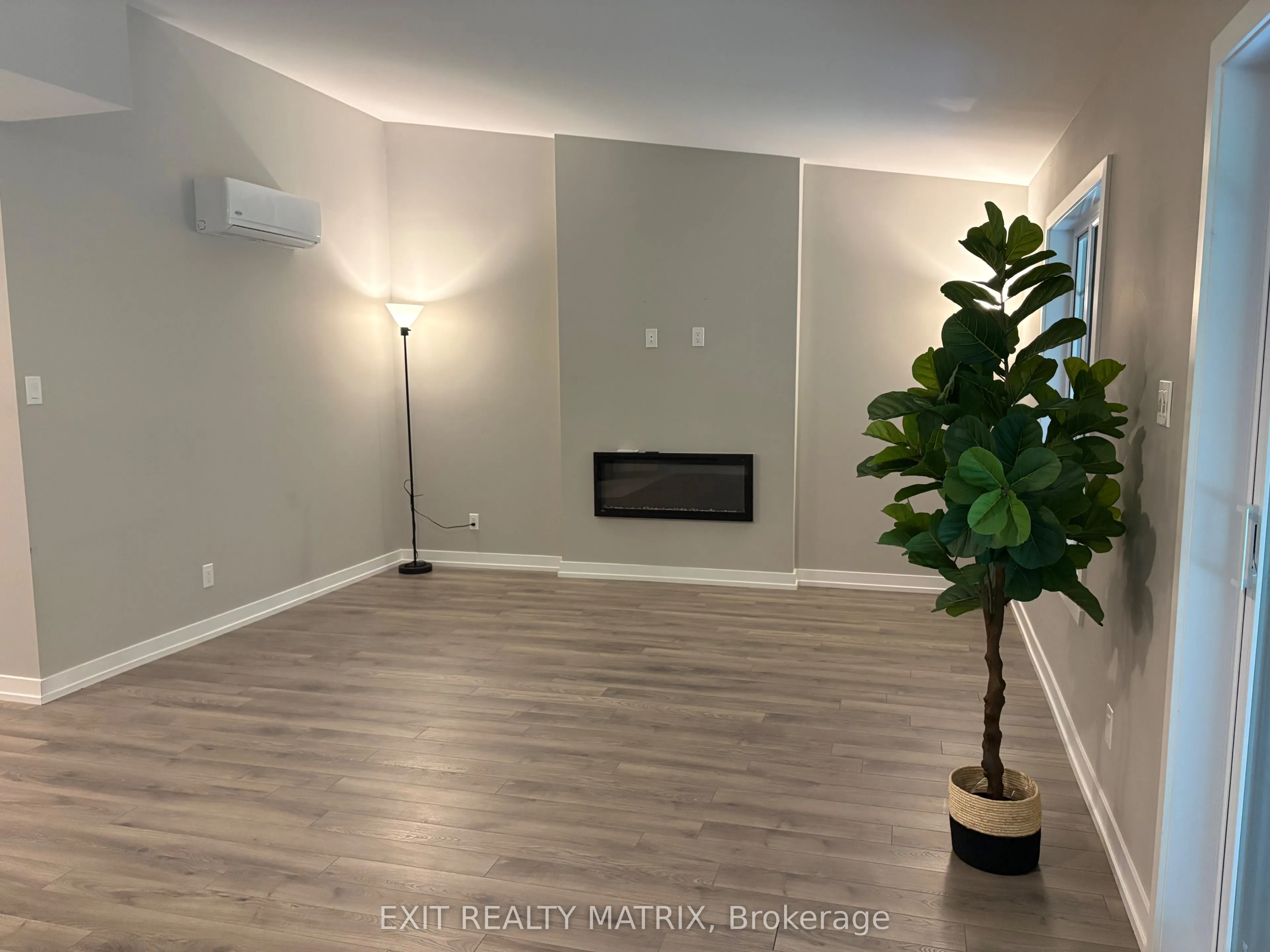83 St Moritz Trail #207