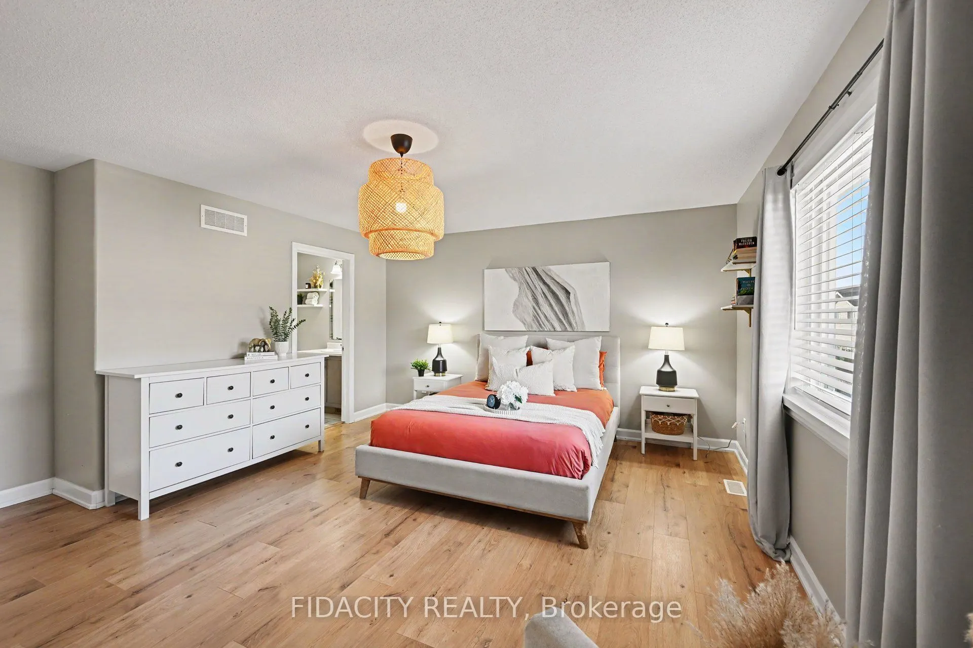 68 Vimy Ridge Crescent