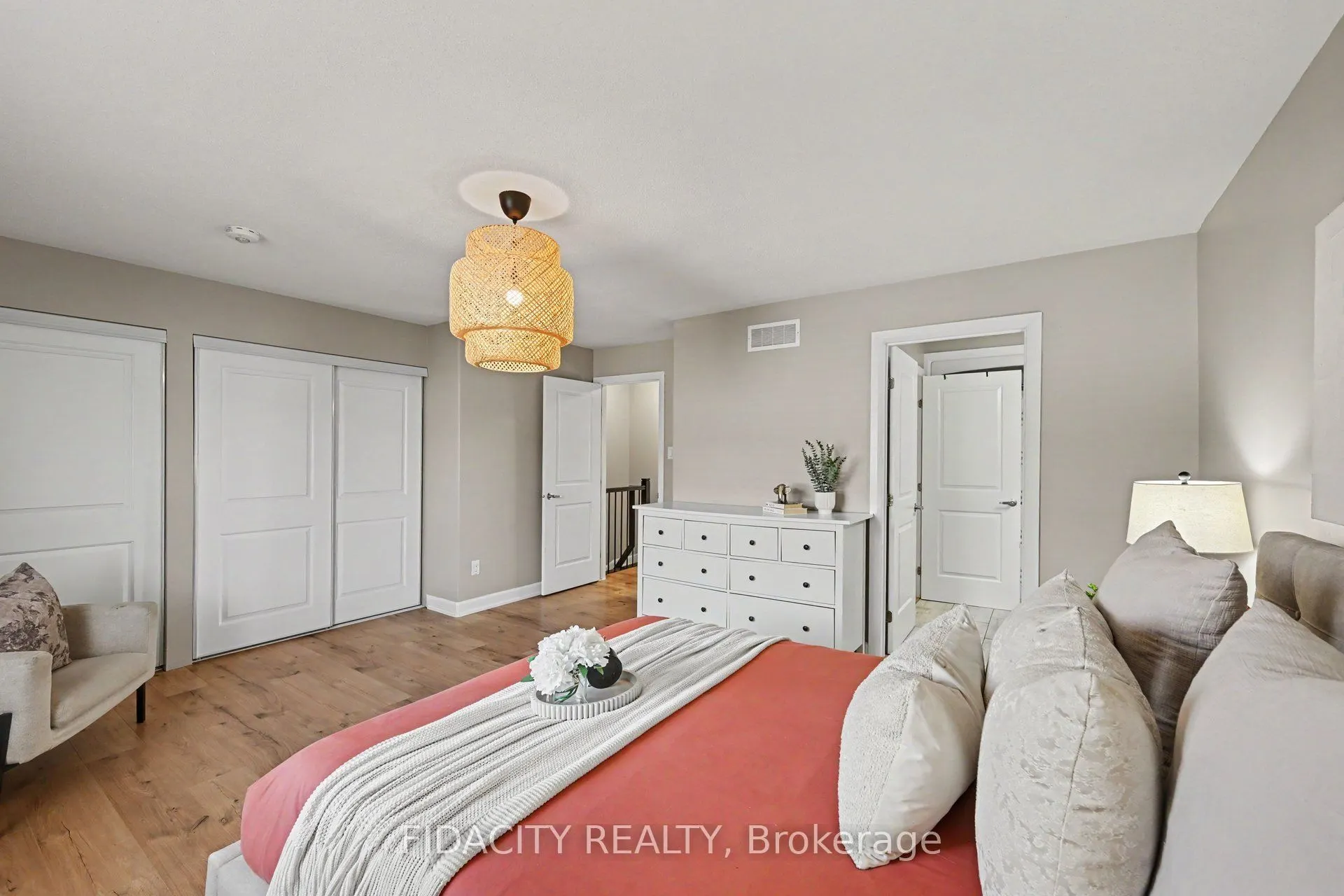 68 Vimy Ridge Crescent