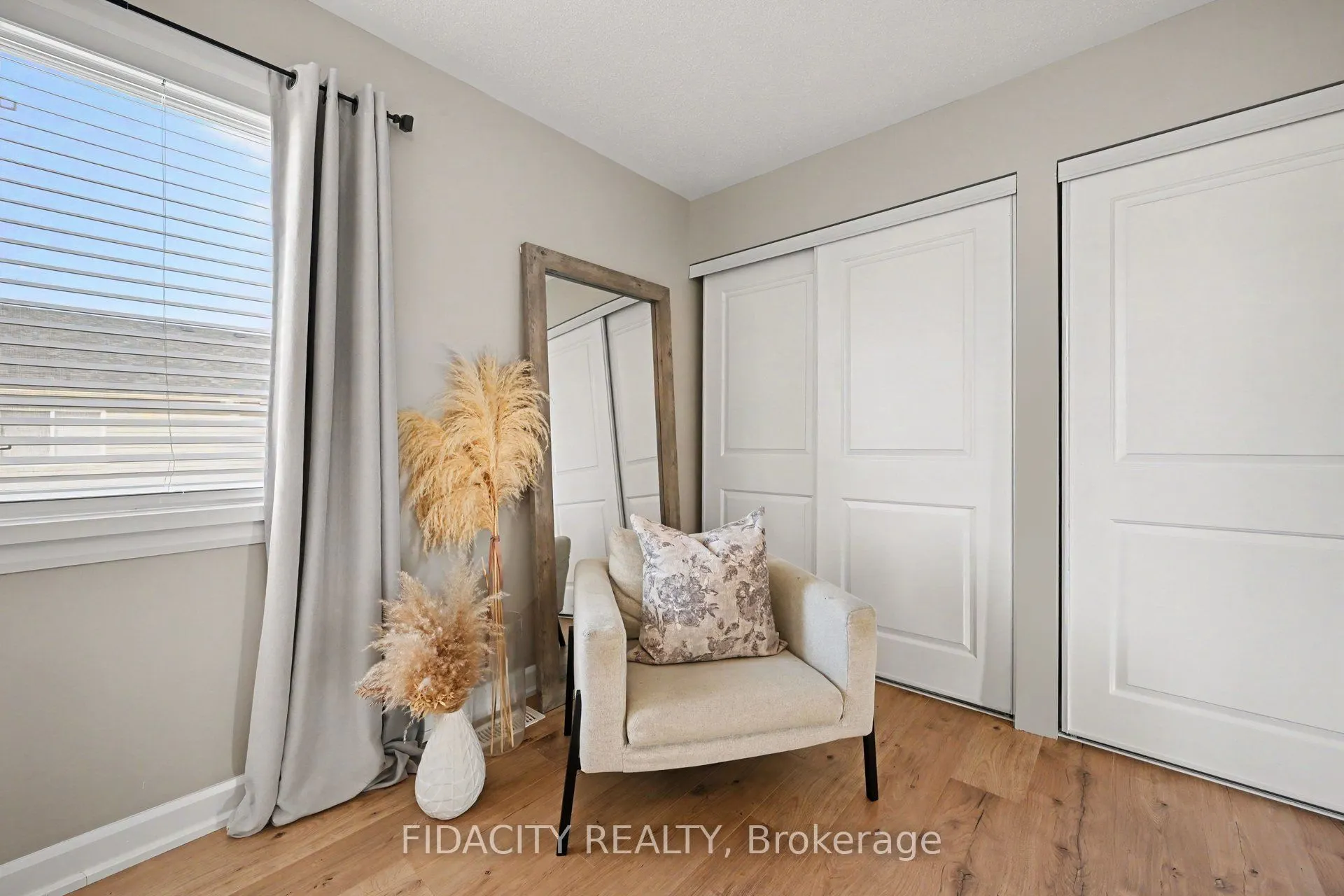 68 Vimy Ridge Crescent