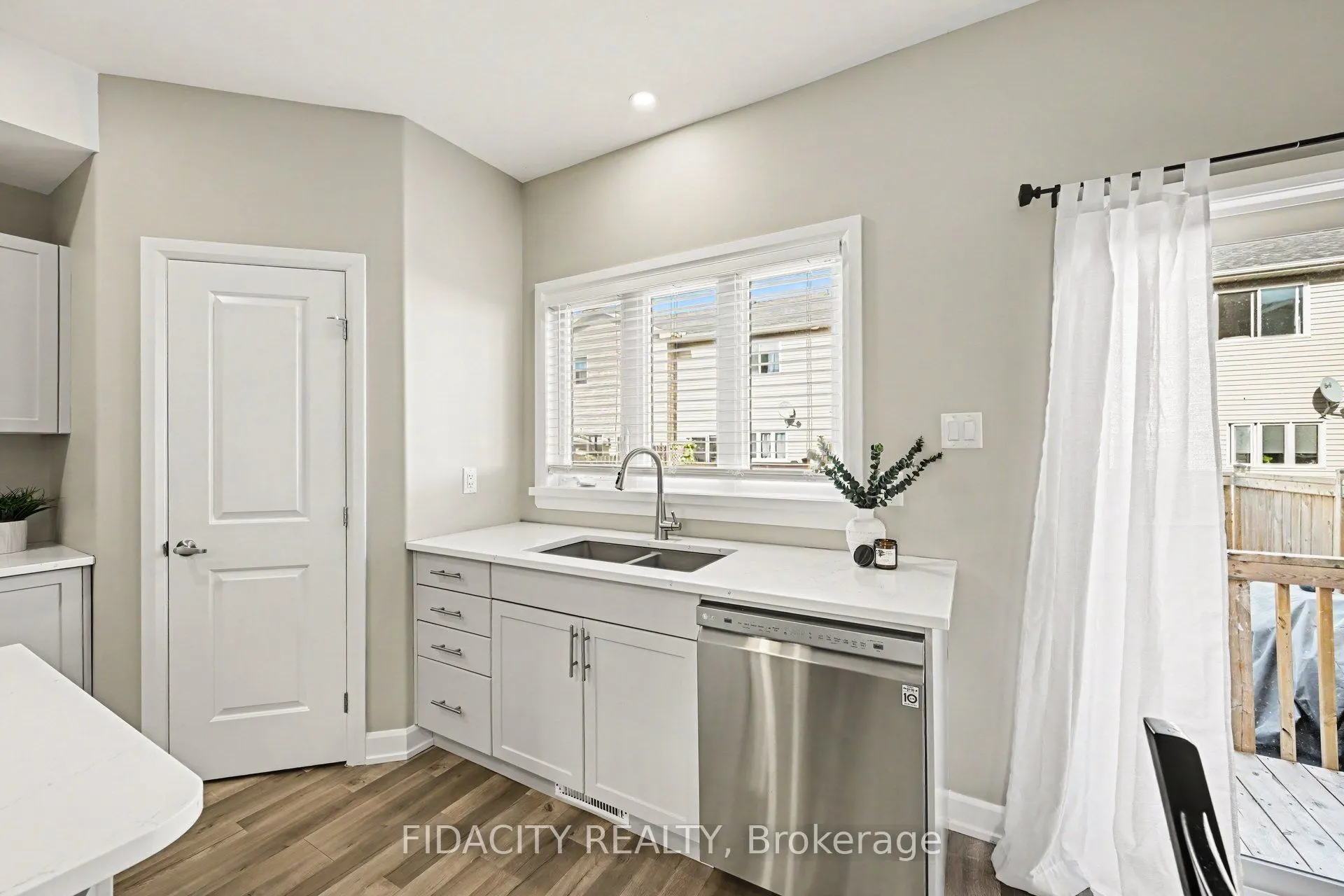68 Vimy Ridge Crescent