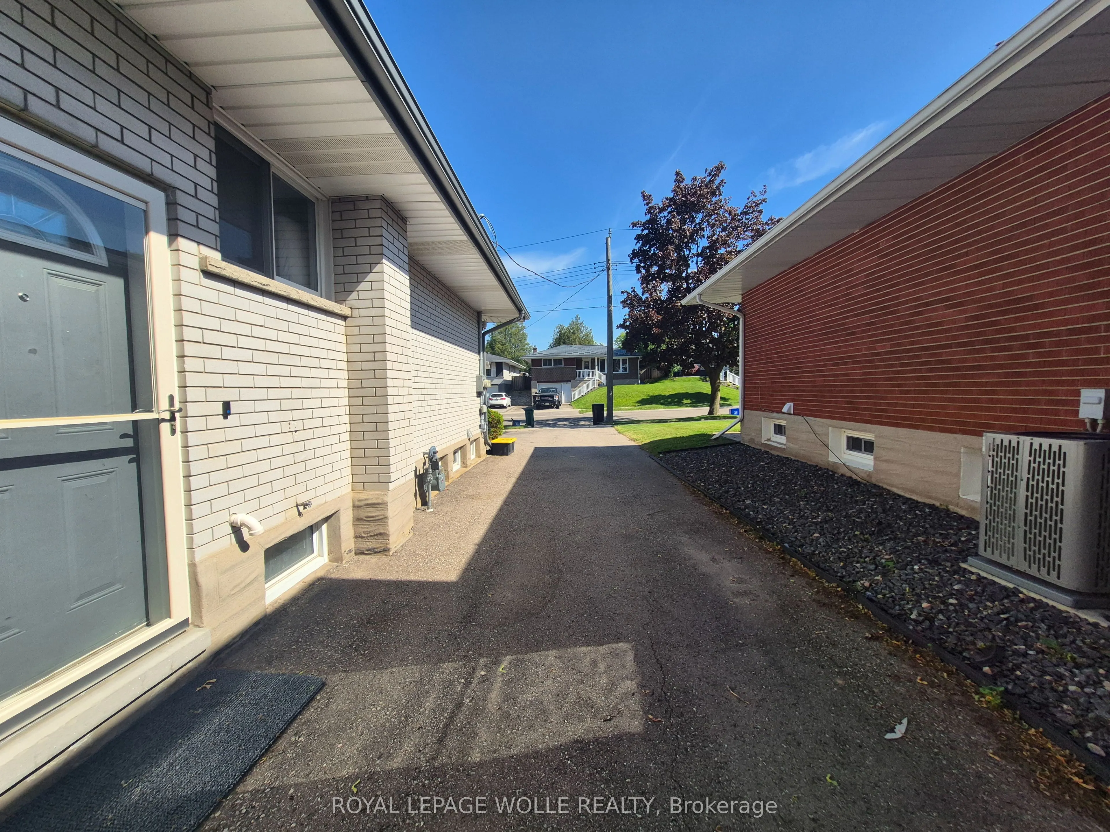 11 Duncairn Avenue