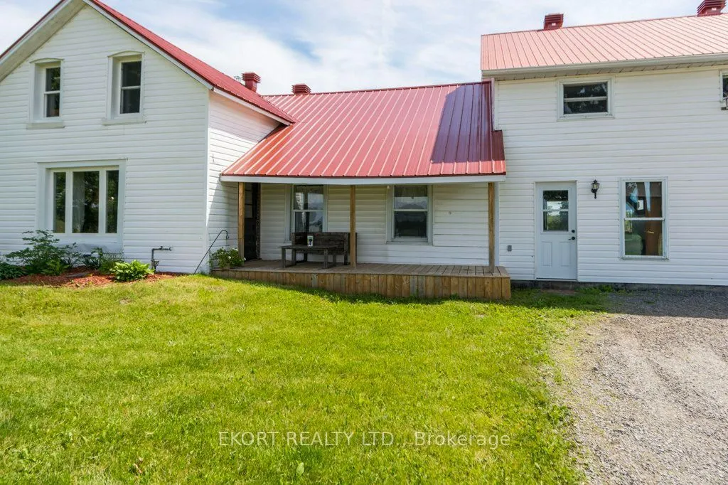 272 Coutts Road
