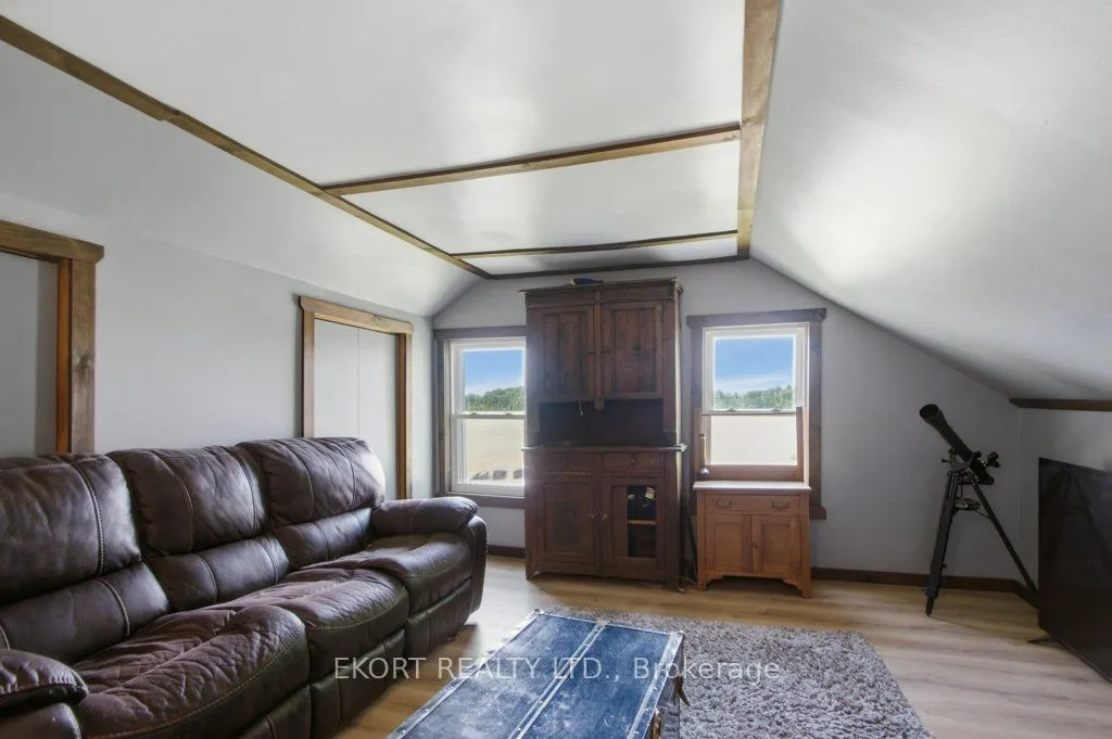 272 Coutts Road