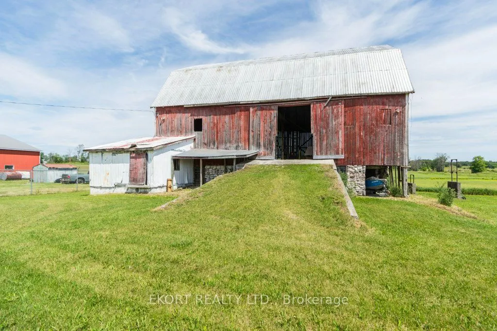 272 Coutts Road