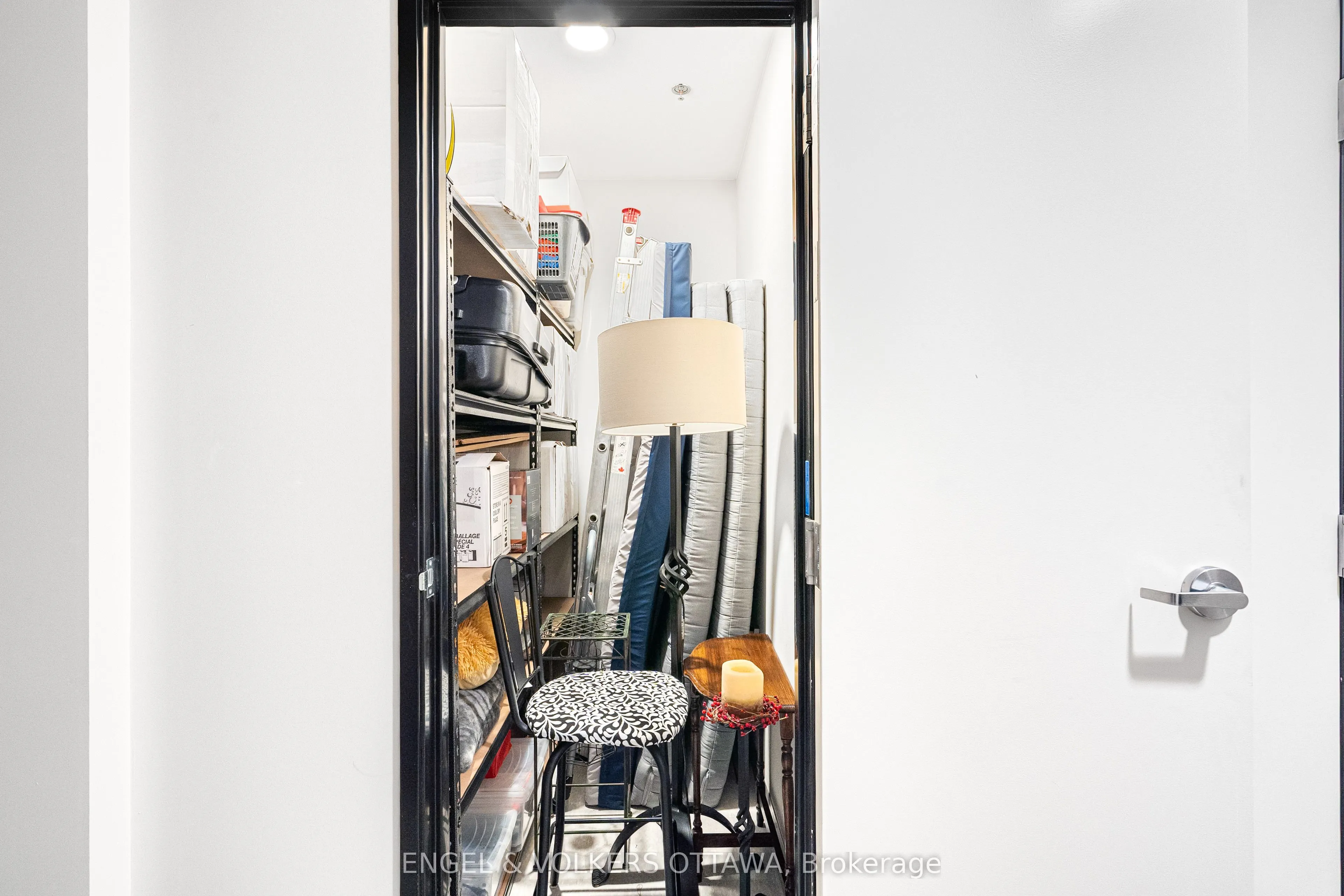110 Cortile Private #402