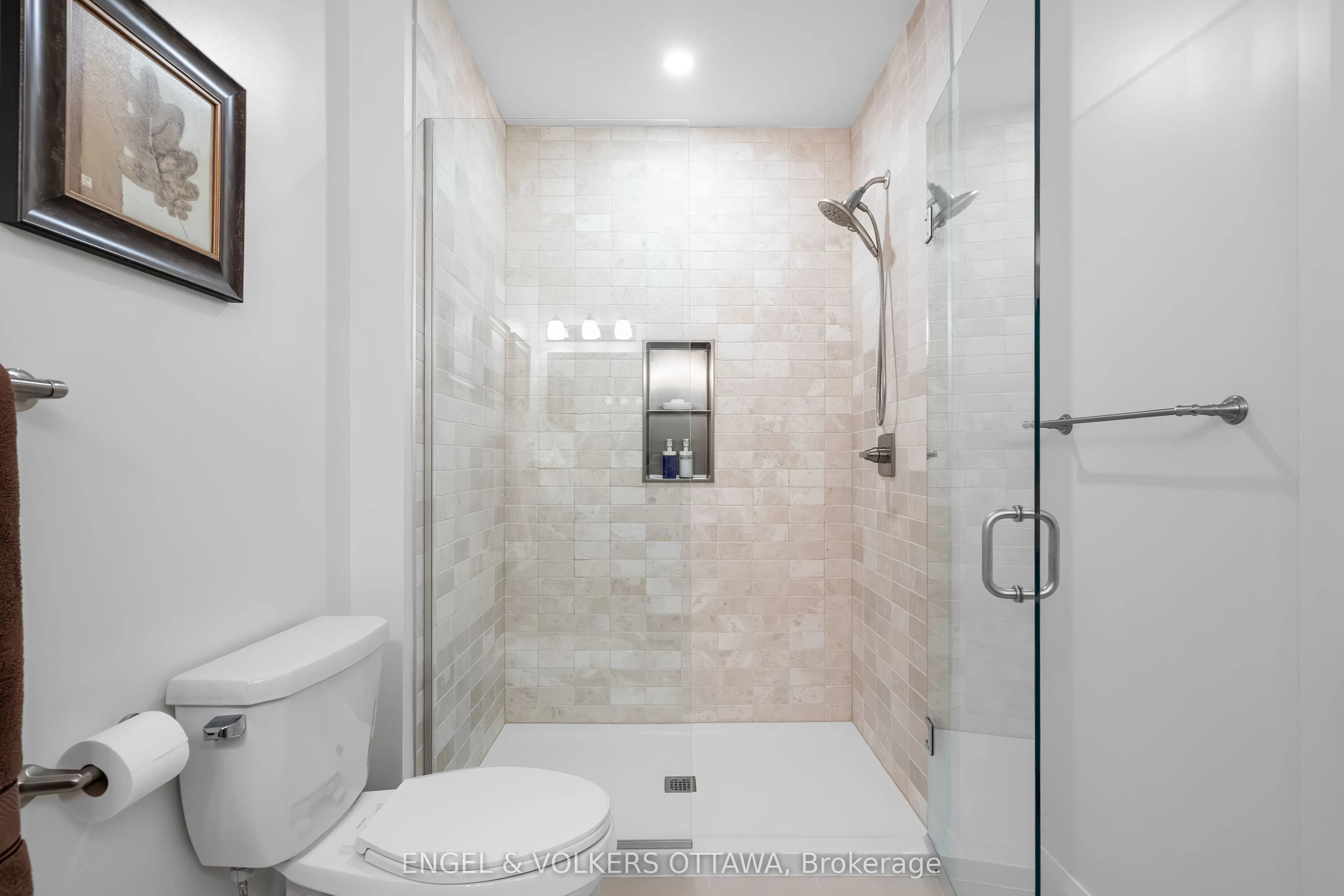 110 Cortile Private #402