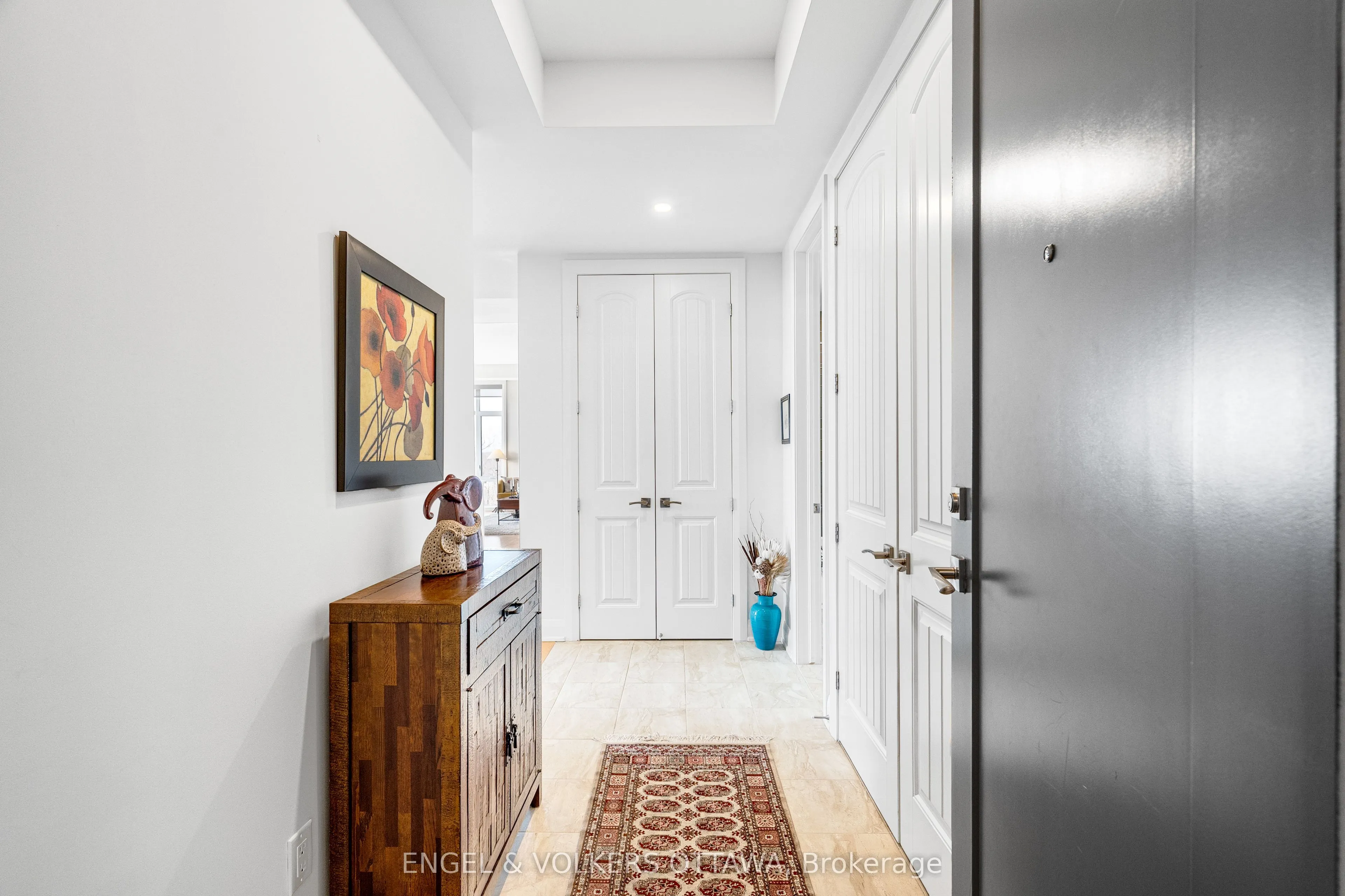 110 Cortile Private #402