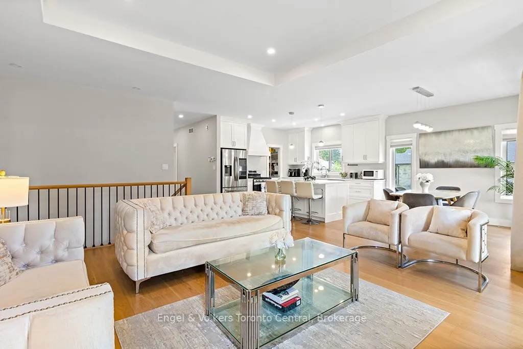 515 4th Street W
