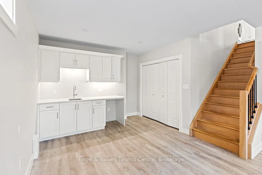 515 4th Street W