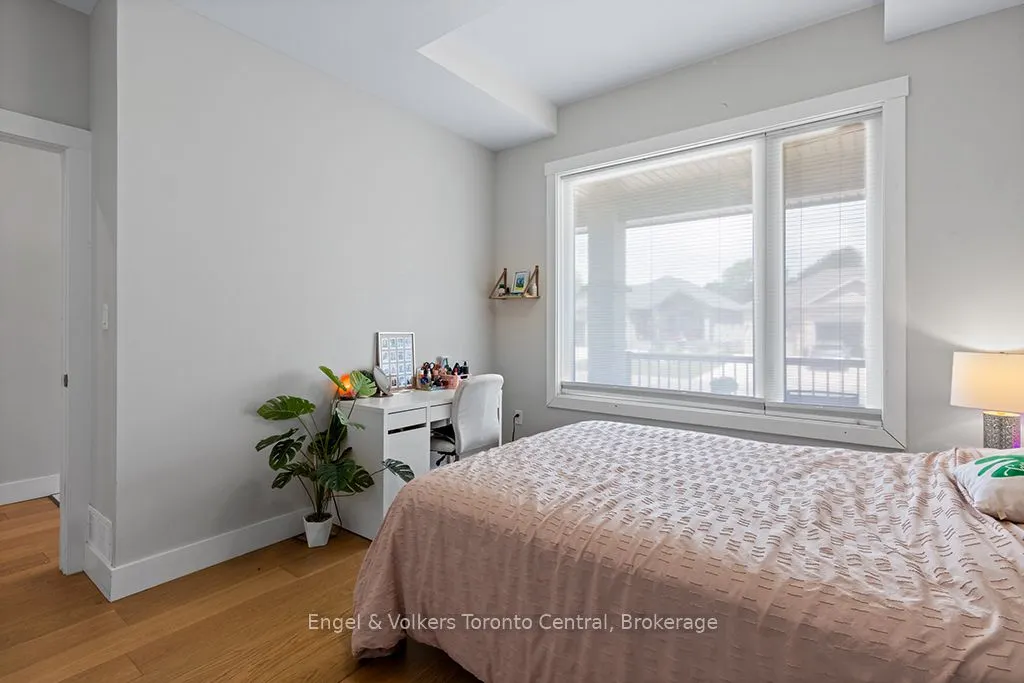 515 4th Street W