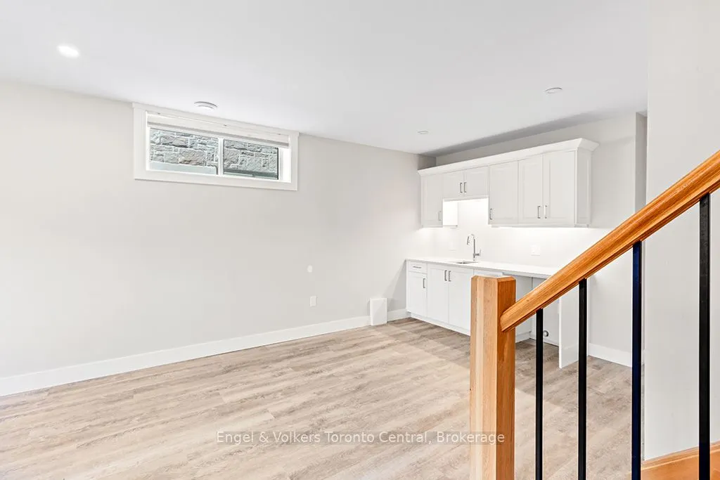515 4th Street W