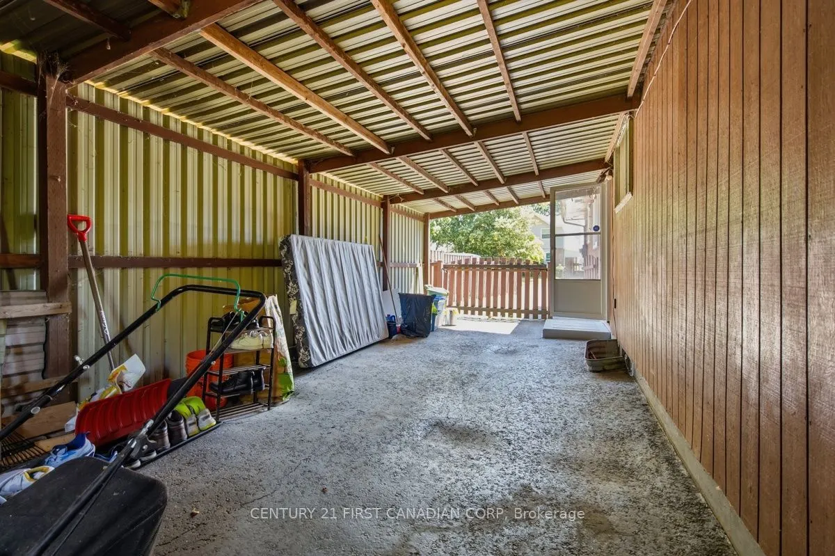 17 Edgemere Crescent