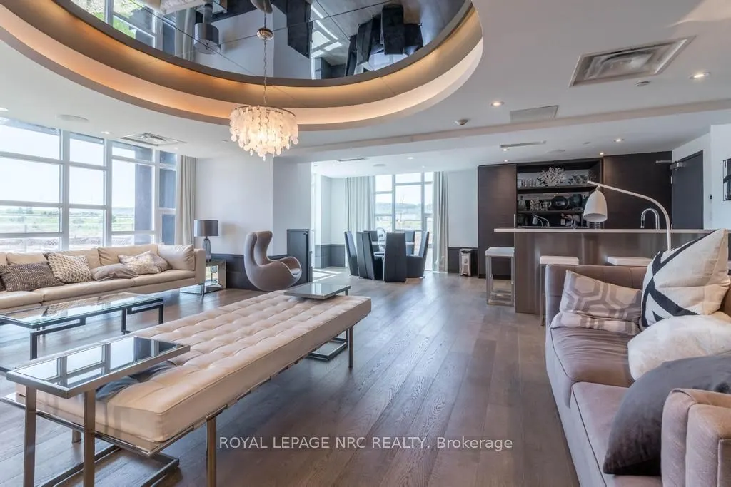 10 Concord Place #412
