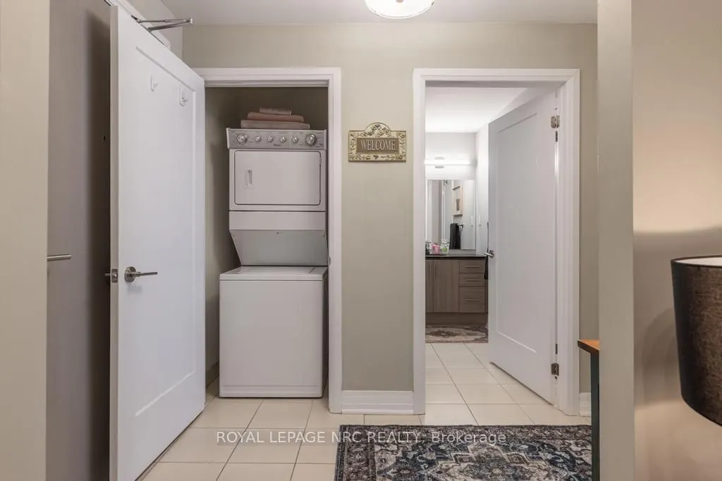 10 Concord Place #412