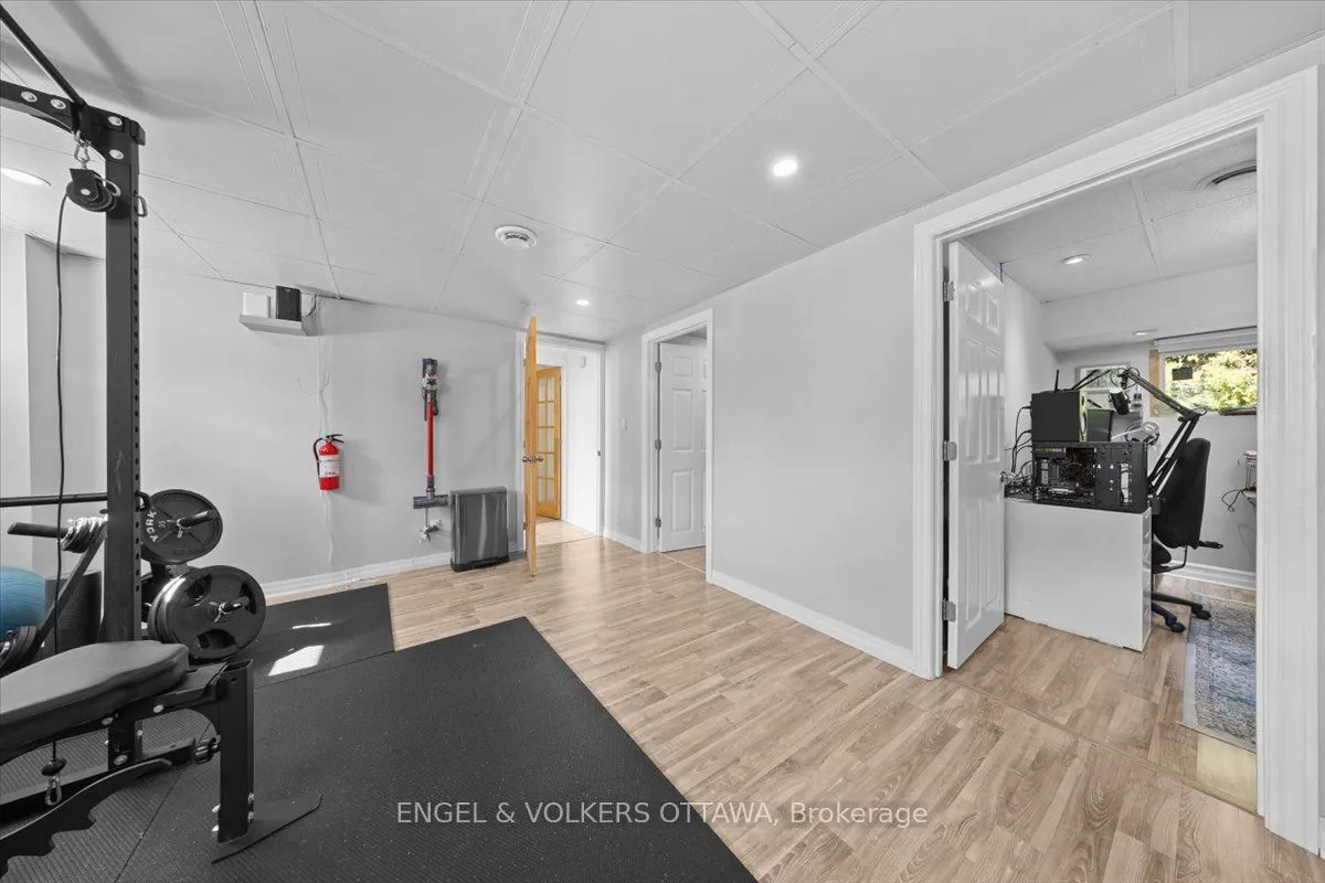 1393 Sutherland Drive