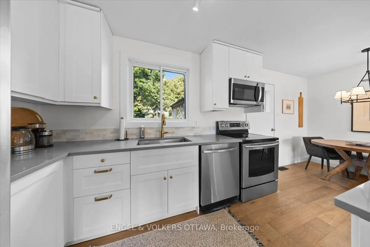 1393 Sutherland Drive