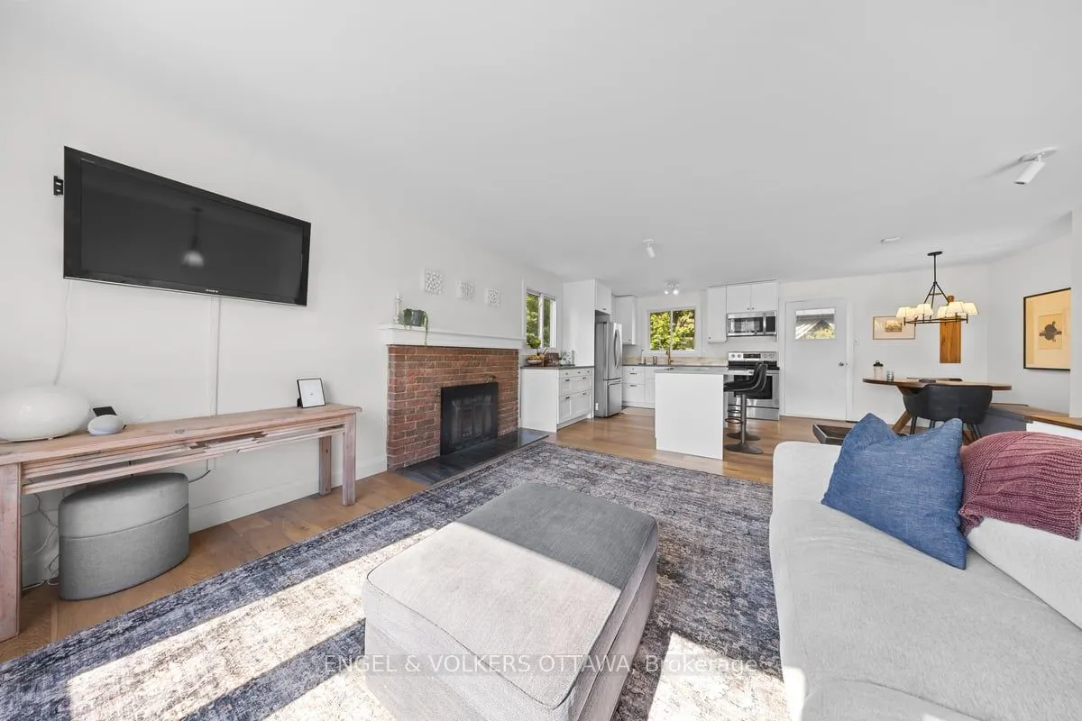 1393 Sutherland Drive