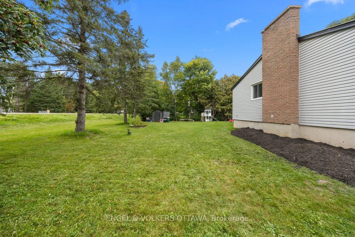 1393 Sutherland Drive