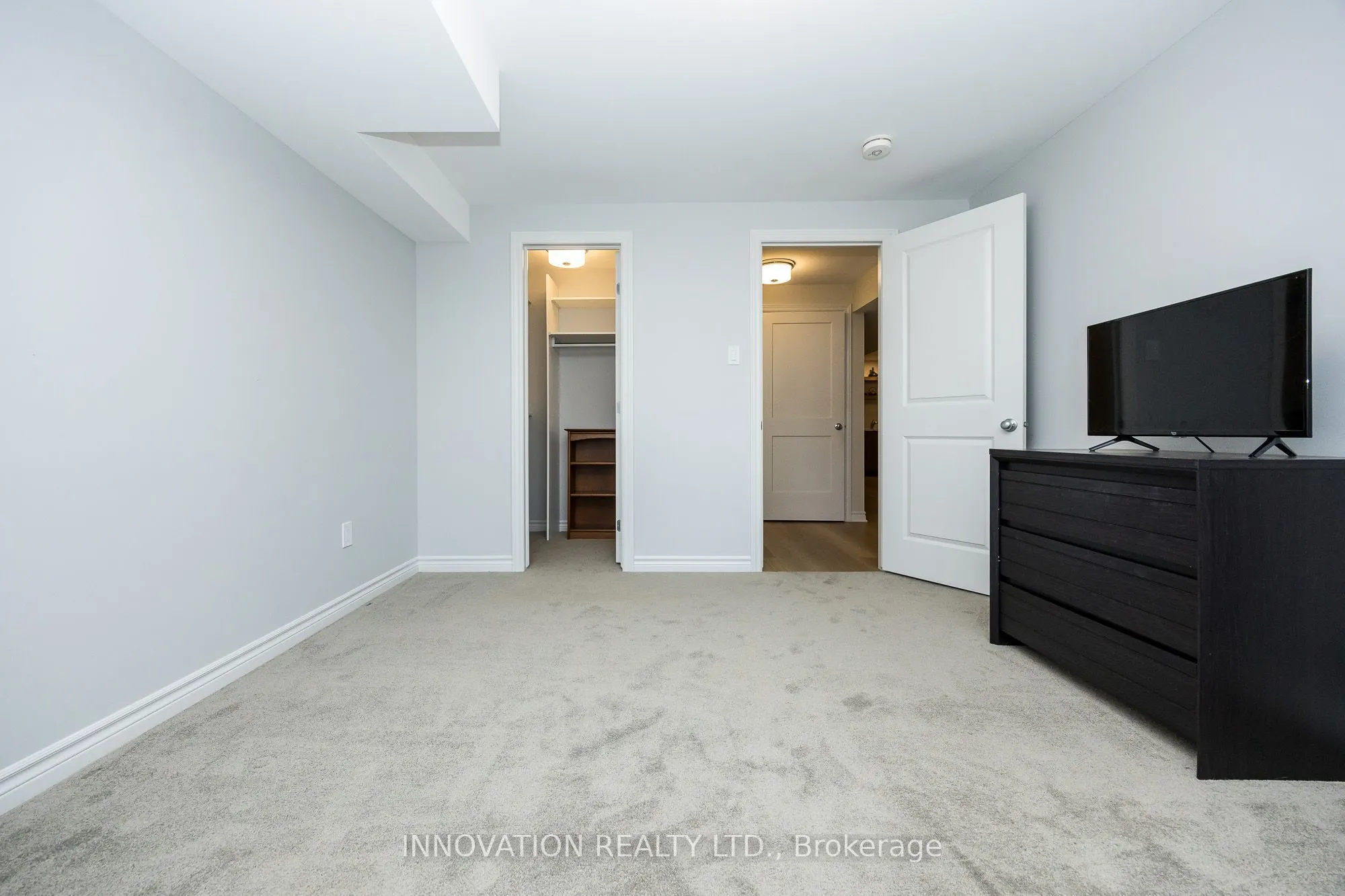 60 KAYENTA Street