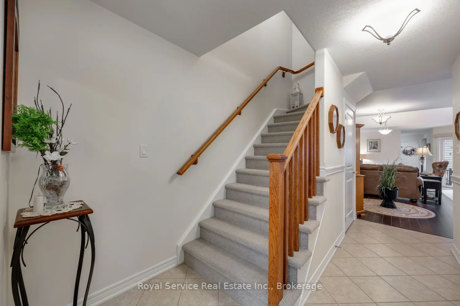 320 Strachan Street