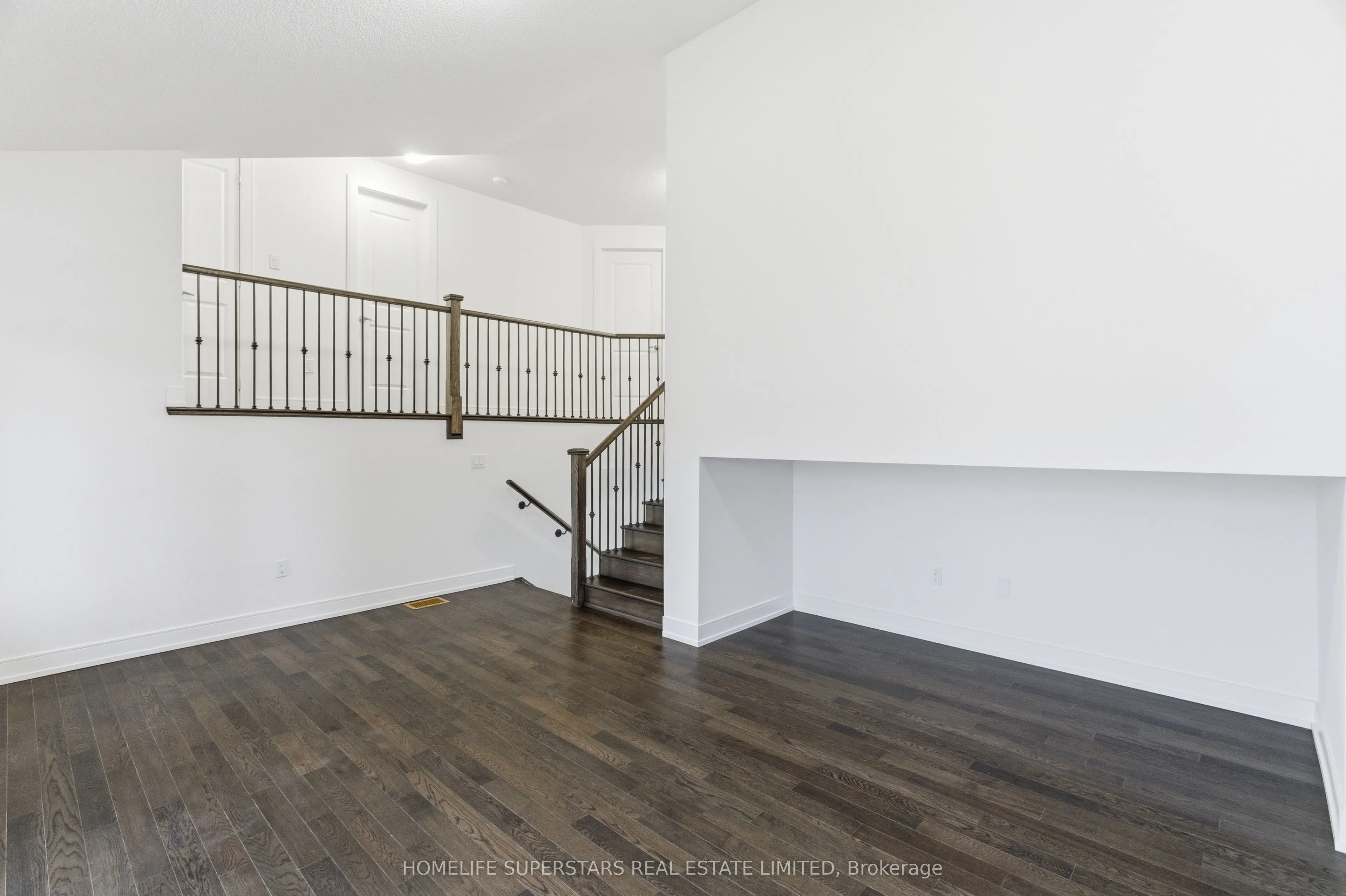 25 Mundell Road
