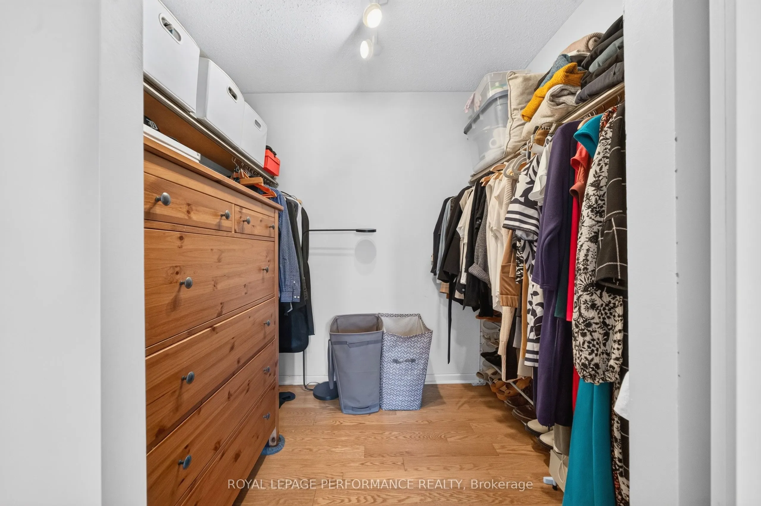 50 Burnside Avenue #407