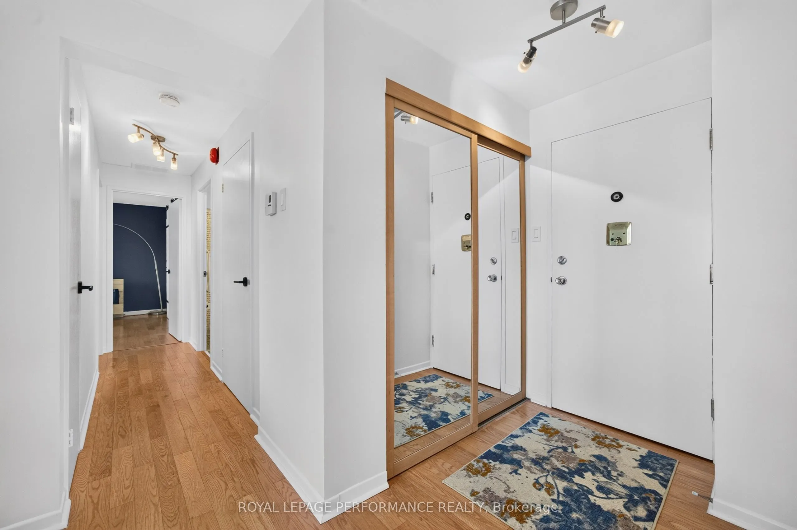50 Burnside Avenue #407