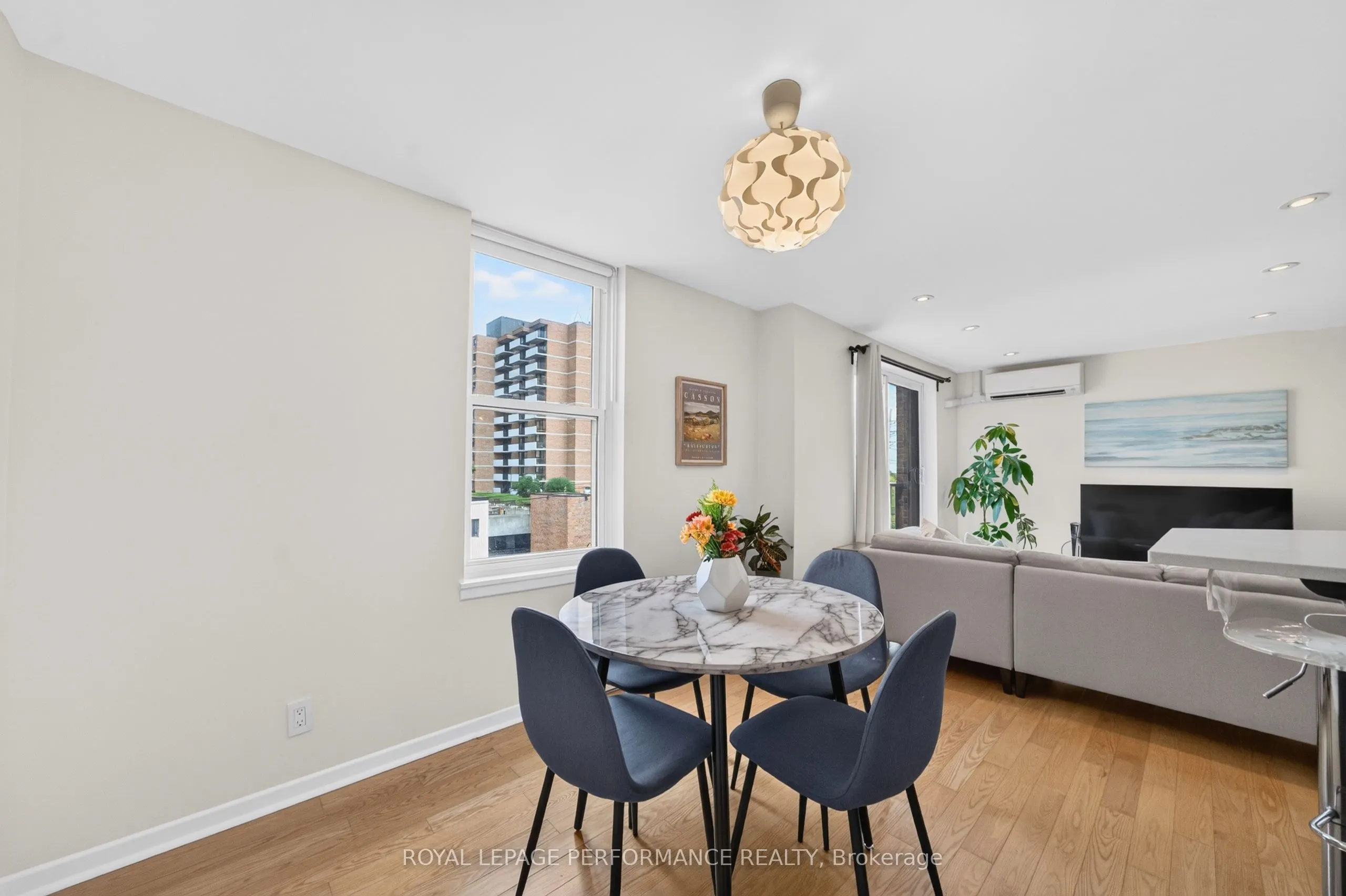 50 Burnside Avenue #407