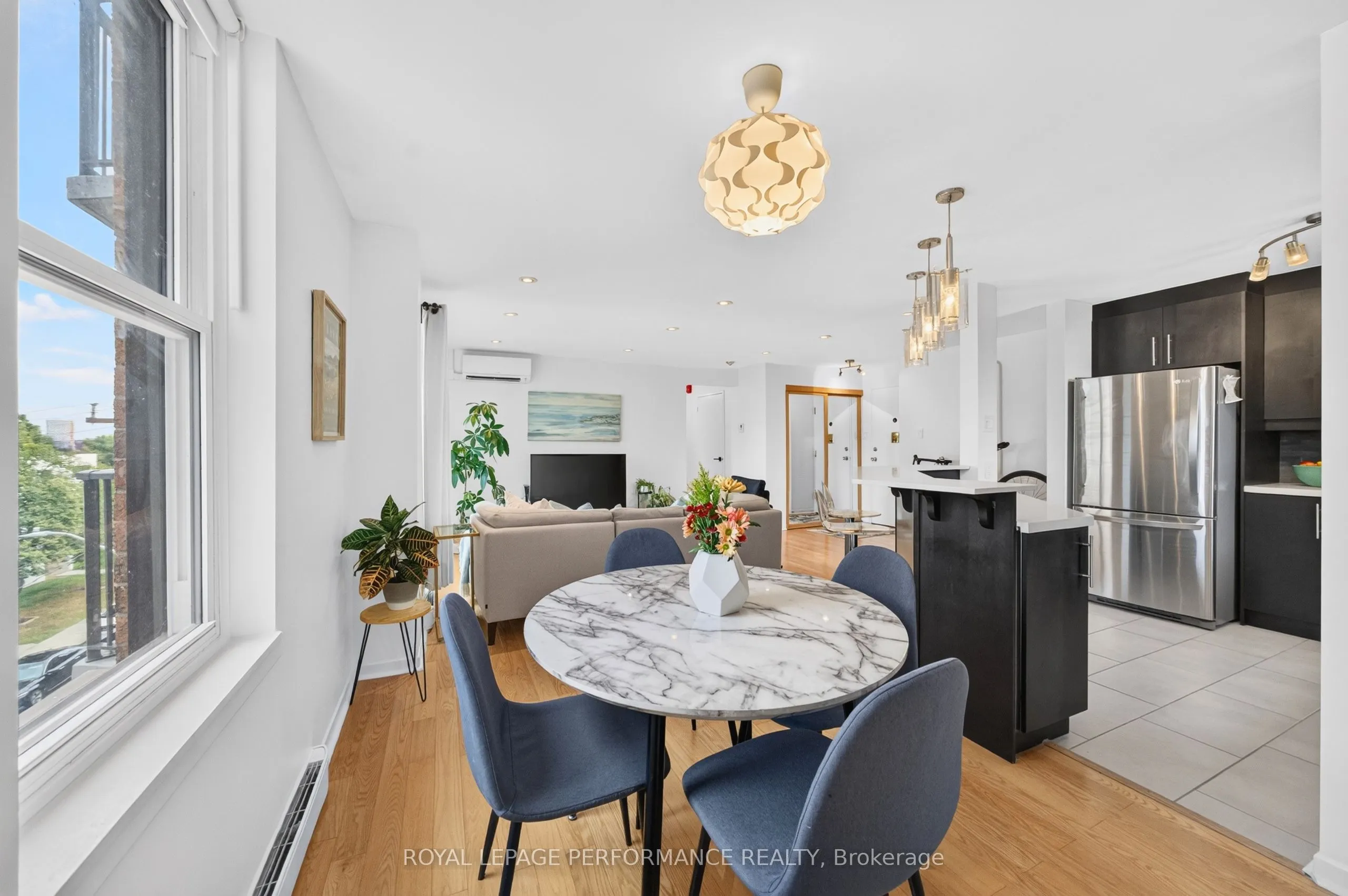 50 Burnside Avenue #407