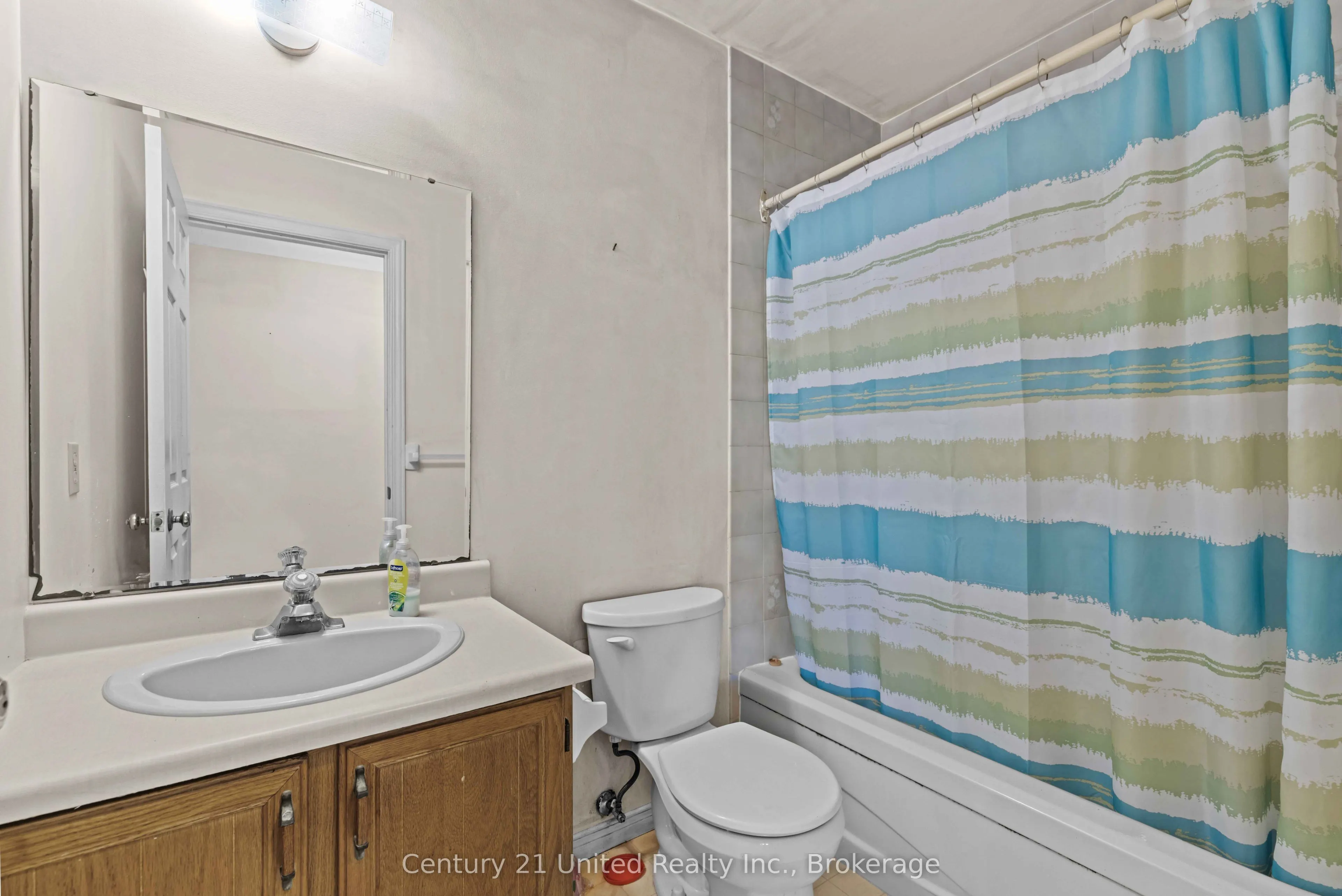 36 Champlain Crescent #10