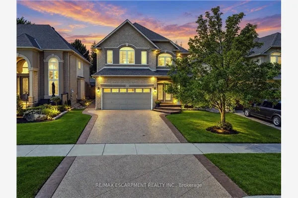 123 Moorland Crescent