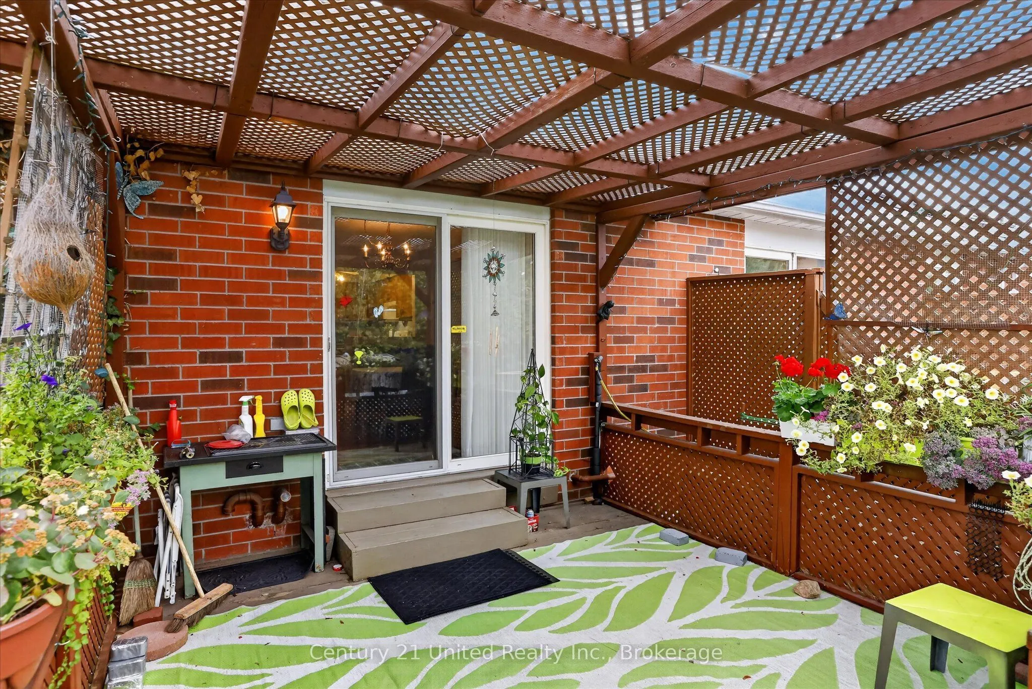 1392 Lillico Crescent